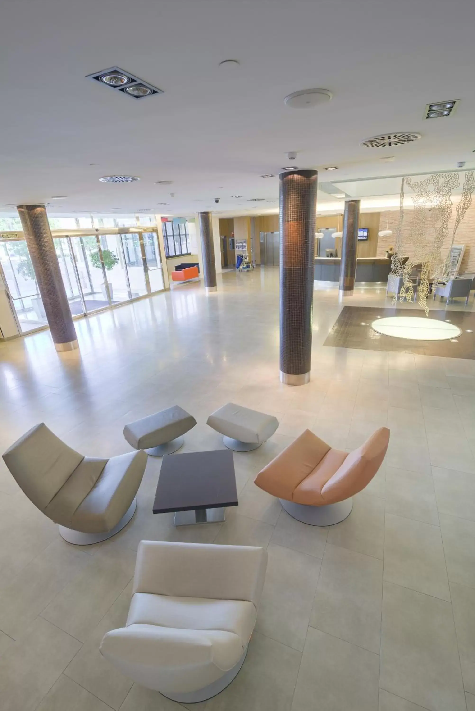 Lobby or reception in Occidental Murcia Agalia