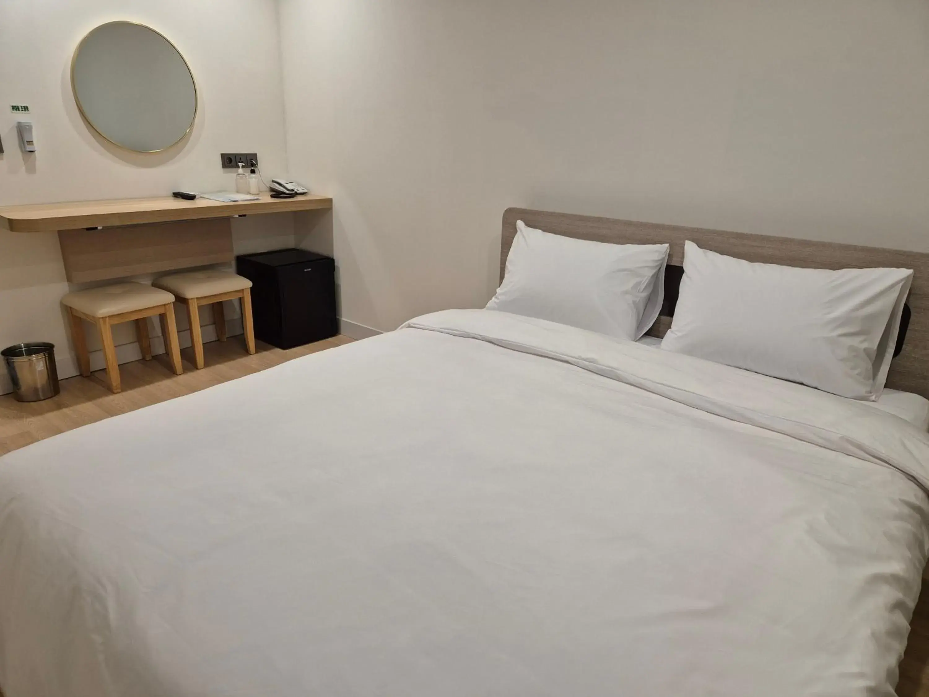 Property building, Bed in Gwang Jang Hotel Property building, Bed in Gwang Jang Hotel