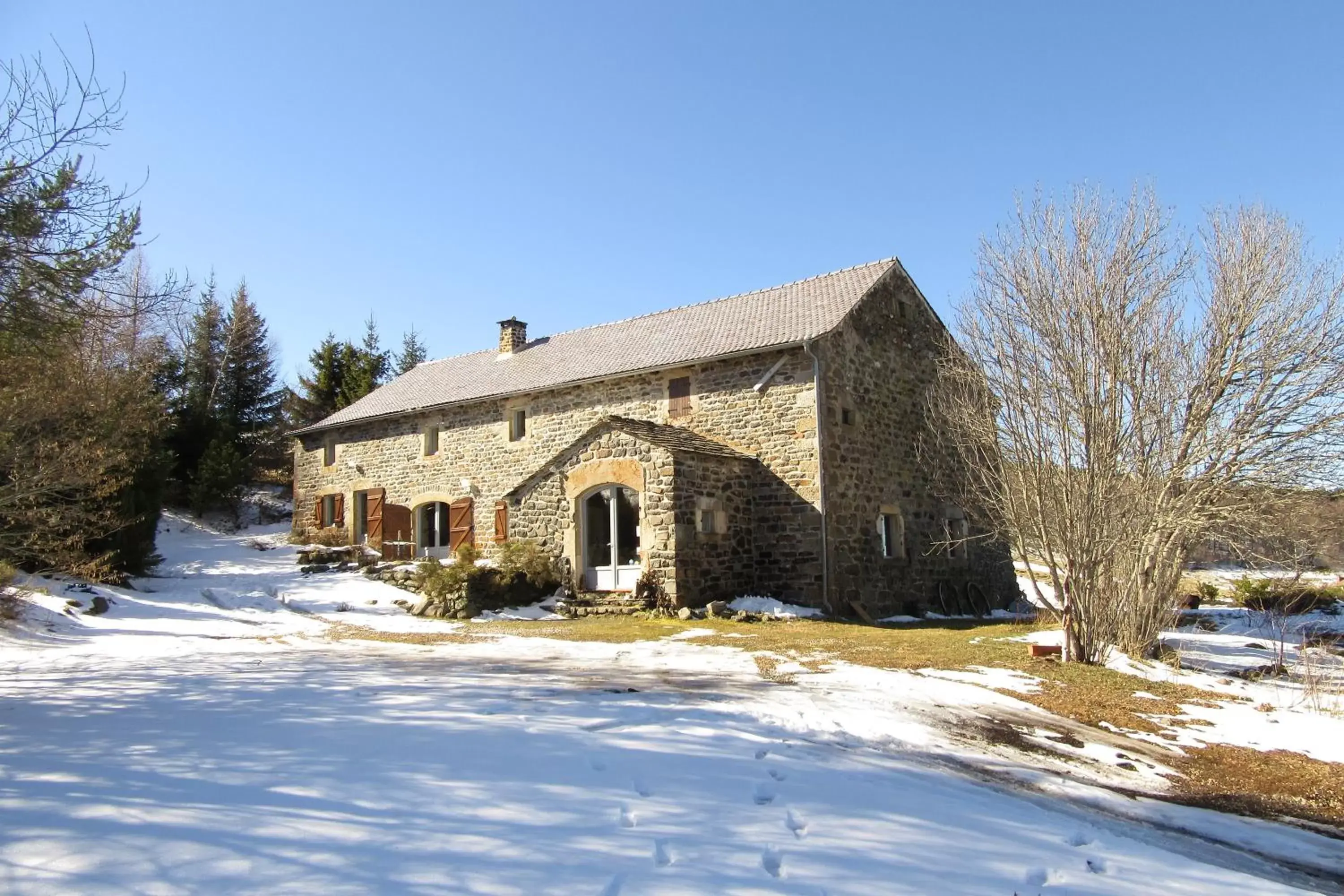 Property Building in Bastides Du Mezenc