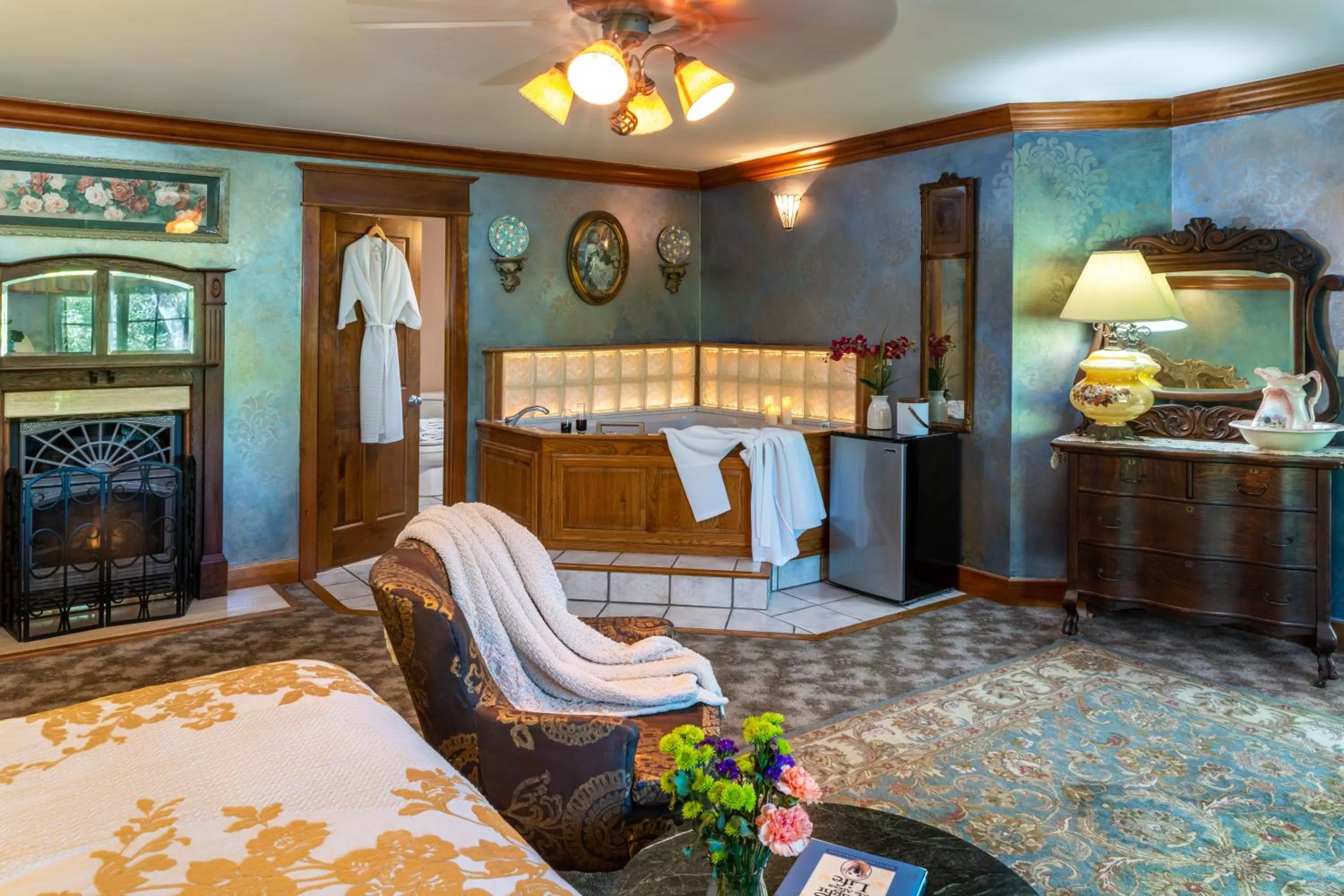 Bed in Angel at Rose Hall