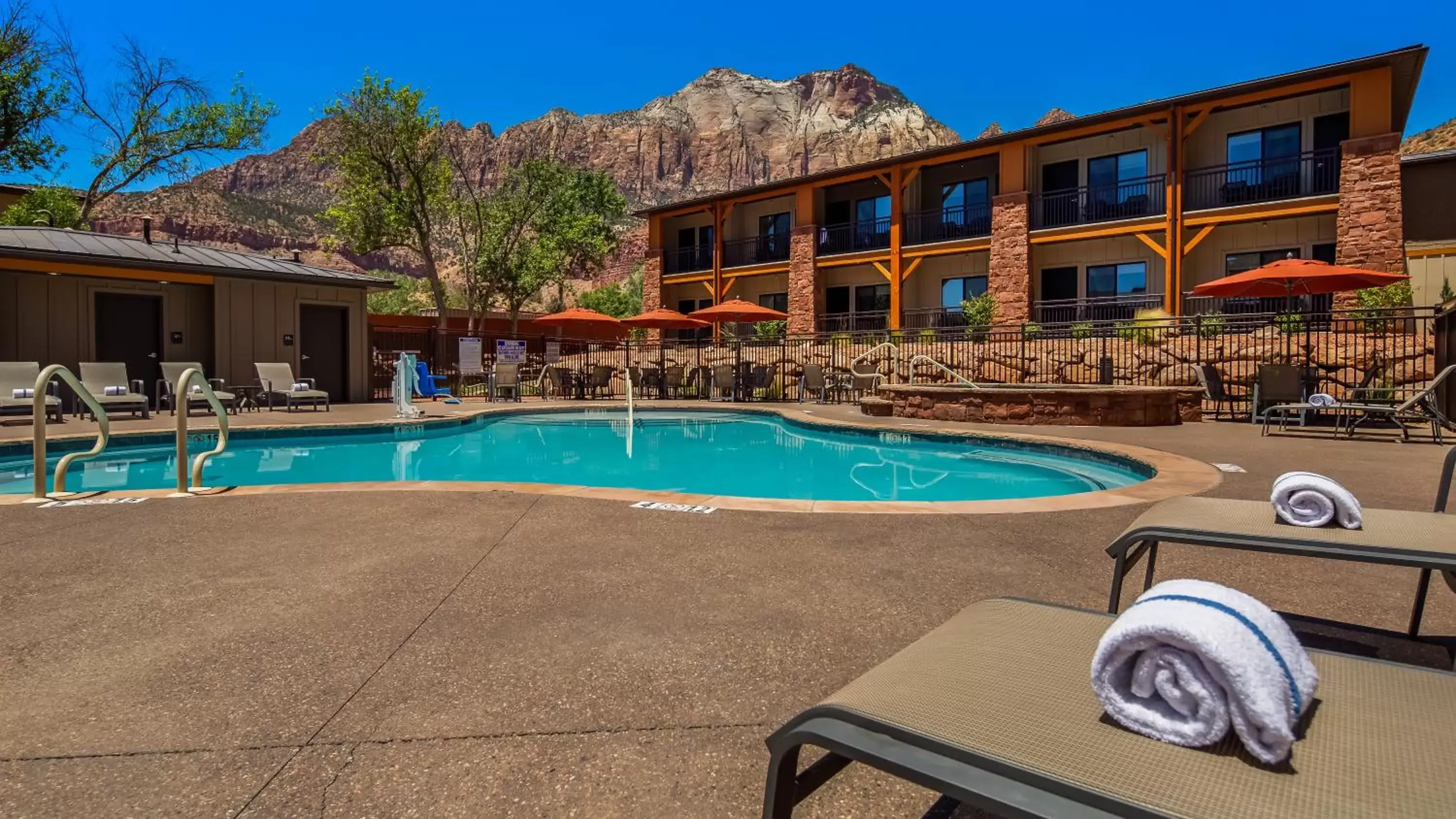 Swimming Pool in Best Western Plus Zion Canyon Inn & Suites