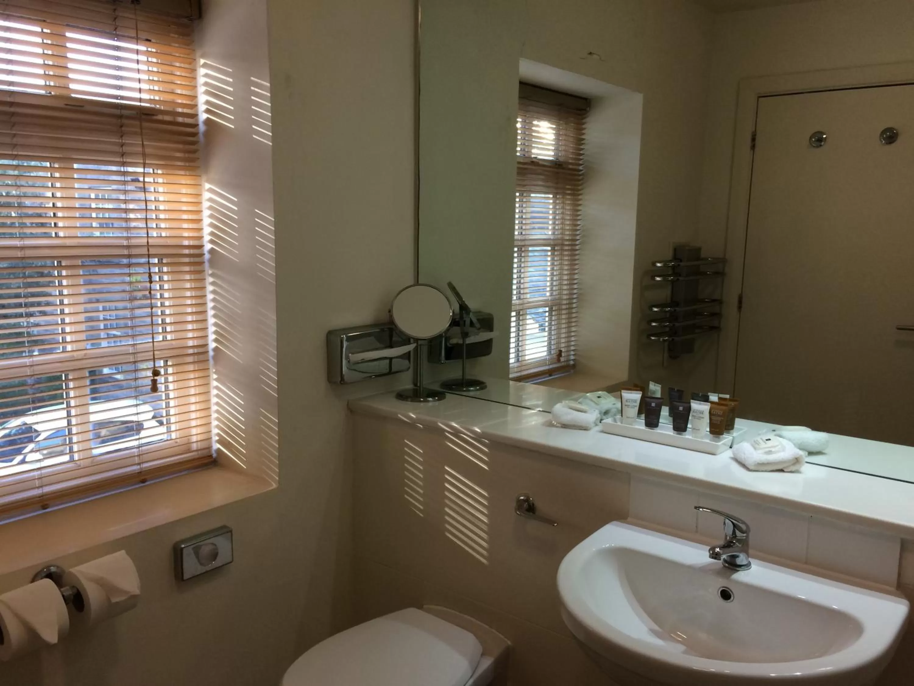 Bathroom in Best Western Plus Sheffield Mosborough Hall Hotel