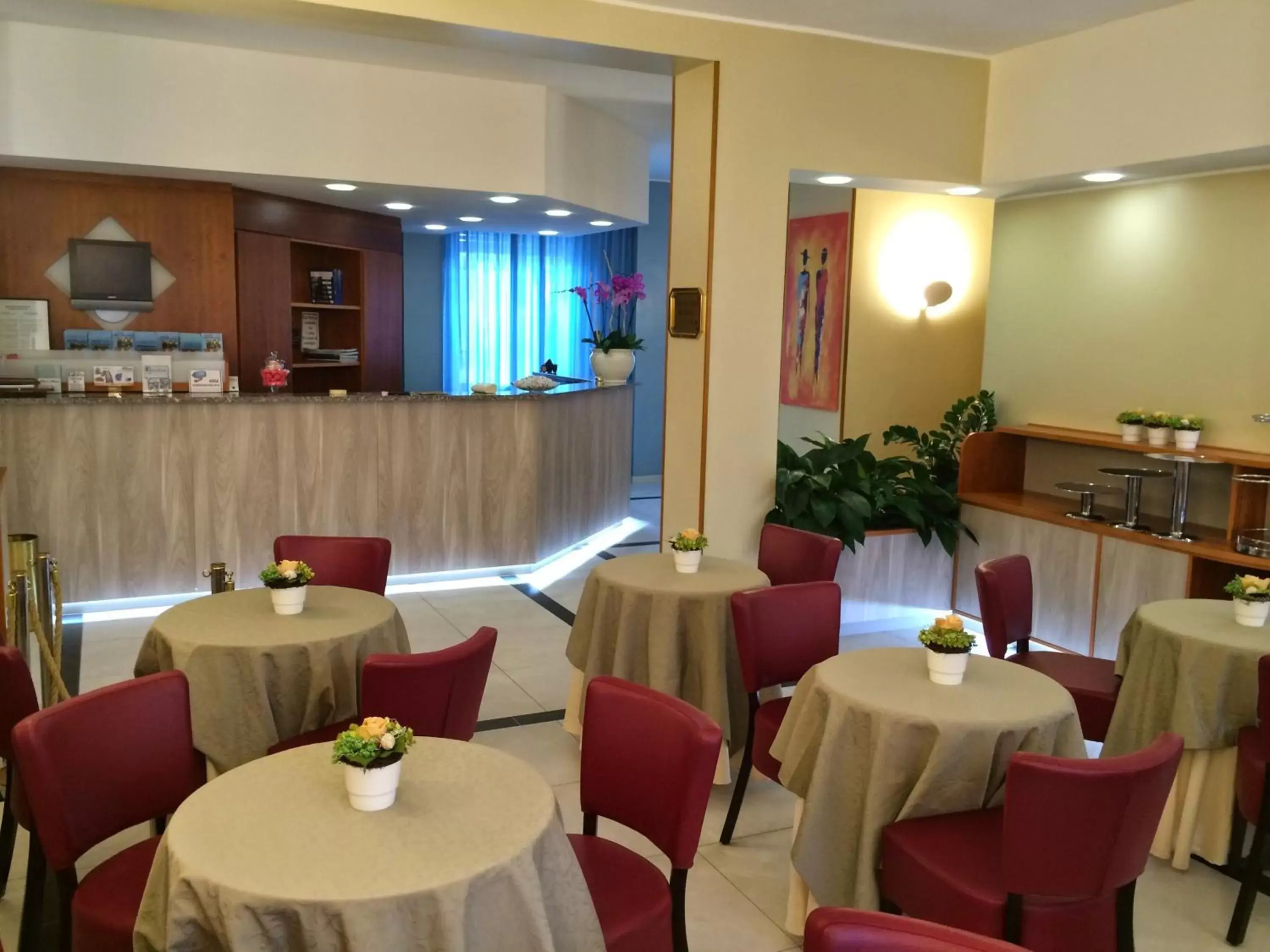 Lobby or reception, Restaurant/Places to Eat in Hotel Arcobaleno