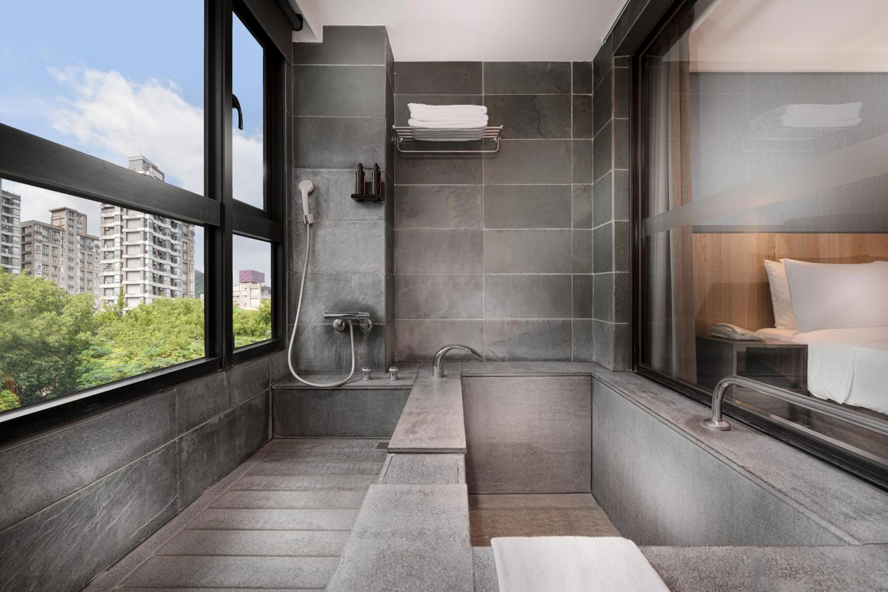 Hot Spring Bath in Four Points by Sheraton Yilan Jiaoxi