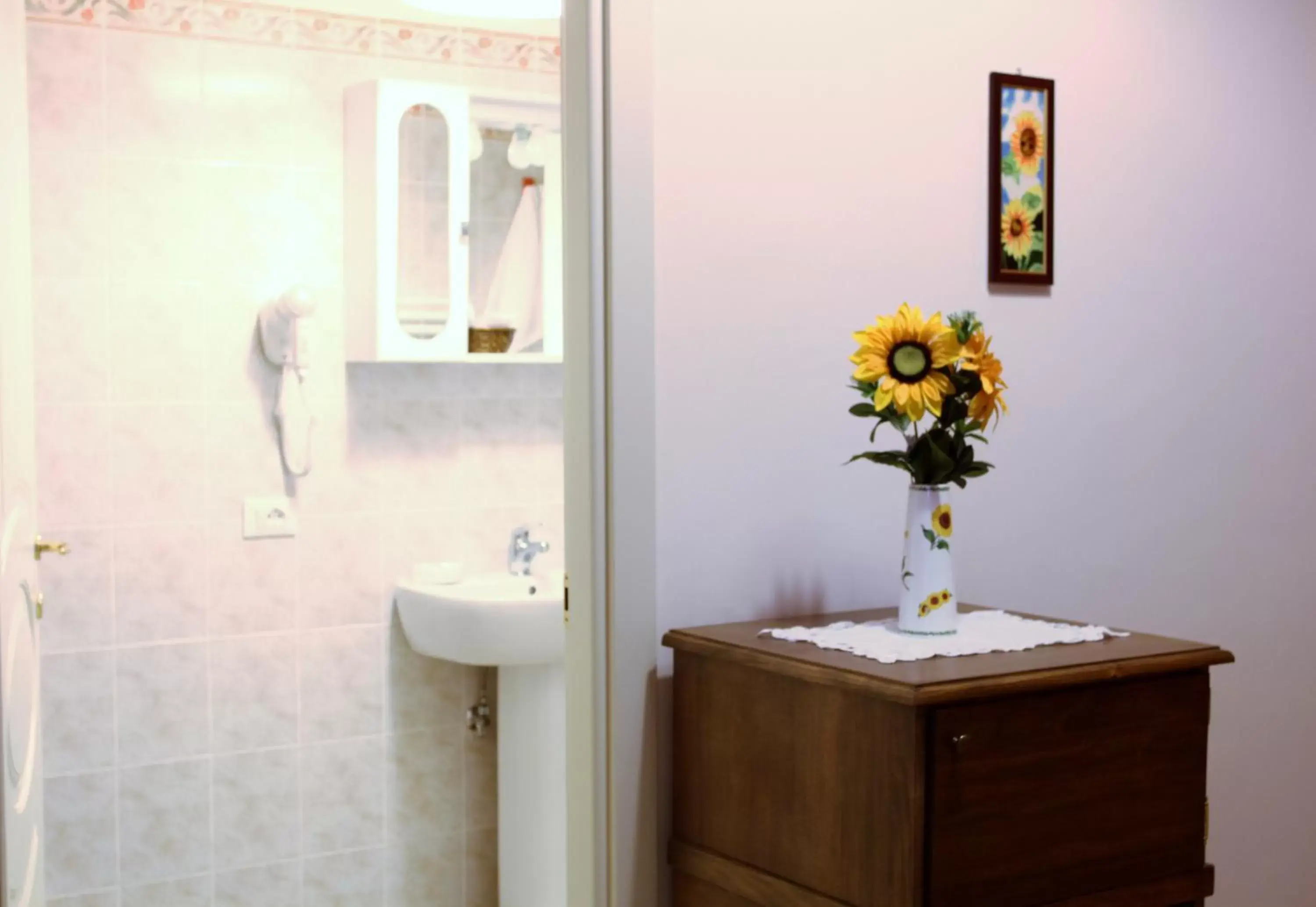 Decorative detail, Bathroom in Locanda dei Fiori