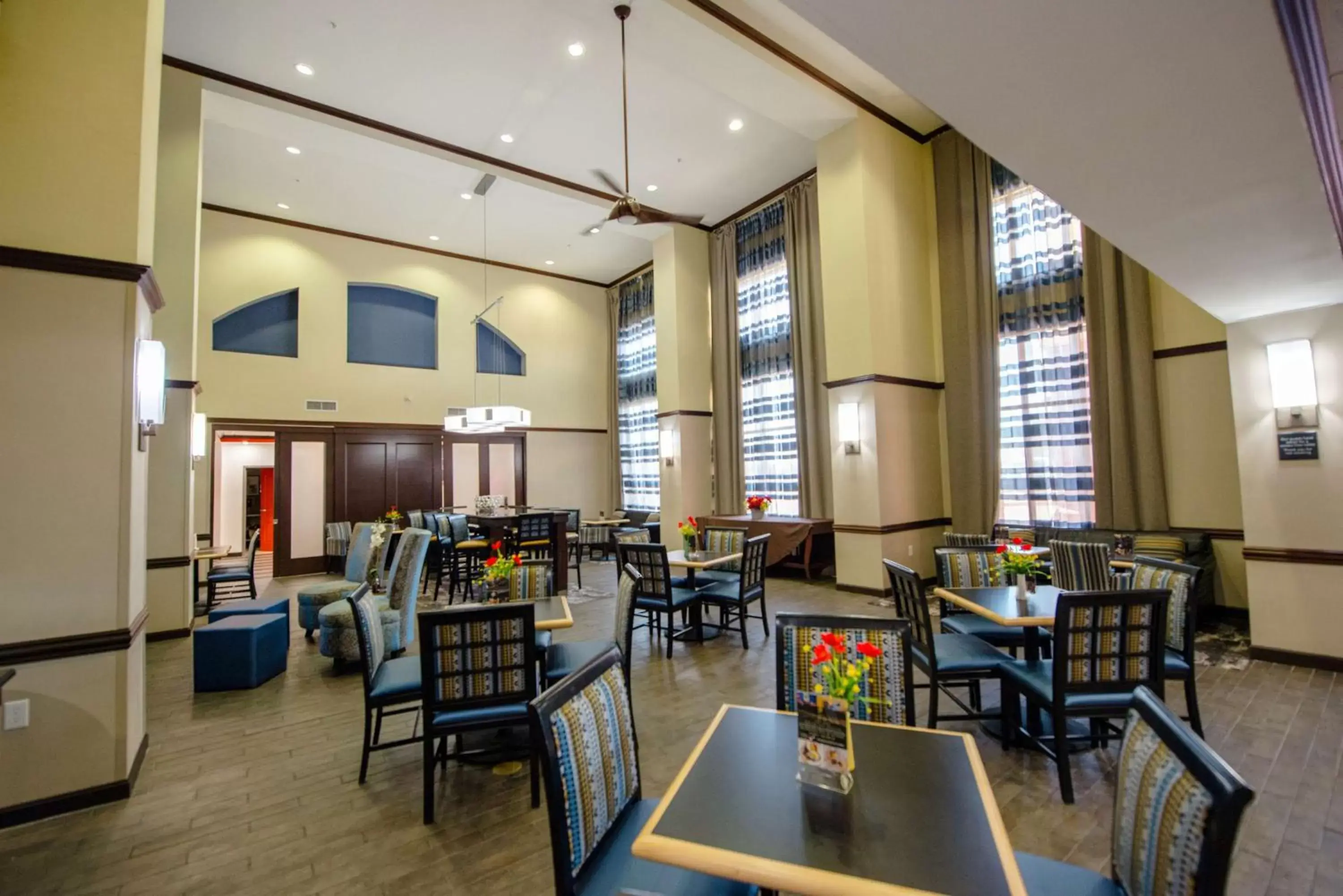 Breakfast, Restaurant/Places to Eat in Hampton Inn & Suites Port Arthur