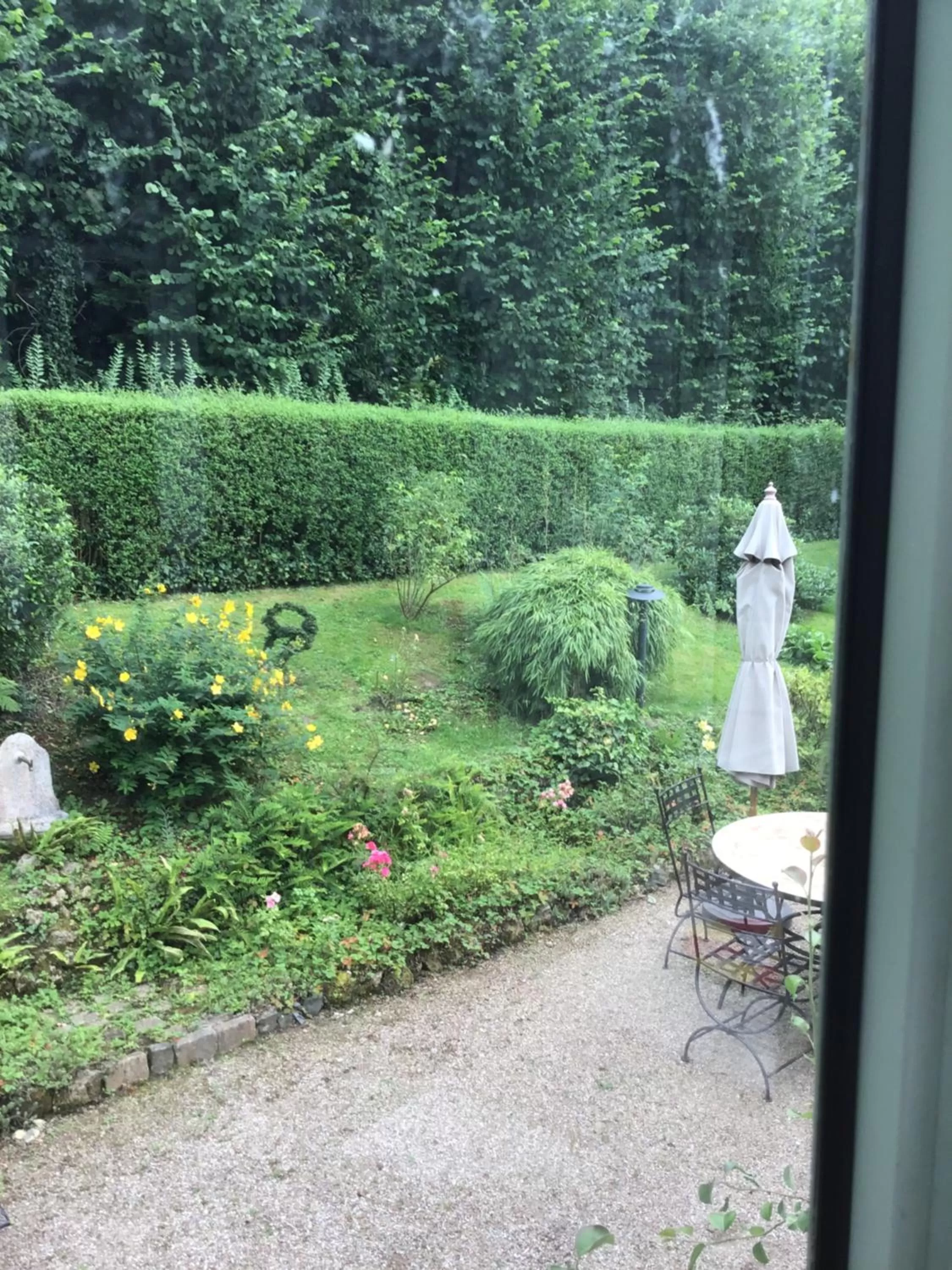 Garden view in Cour Tholmer