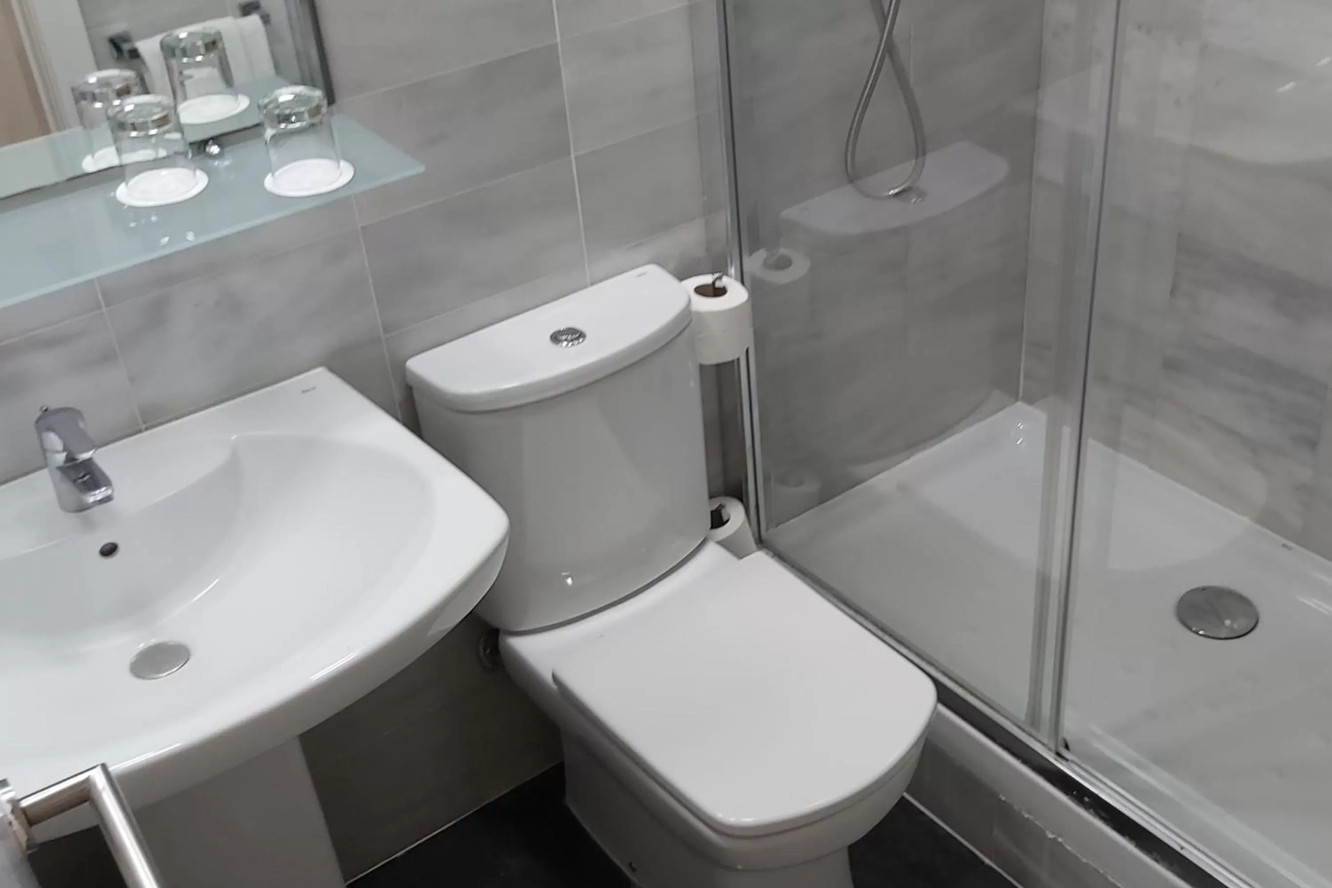 Bathroom in BCN Urbaness Hotels Del Comte