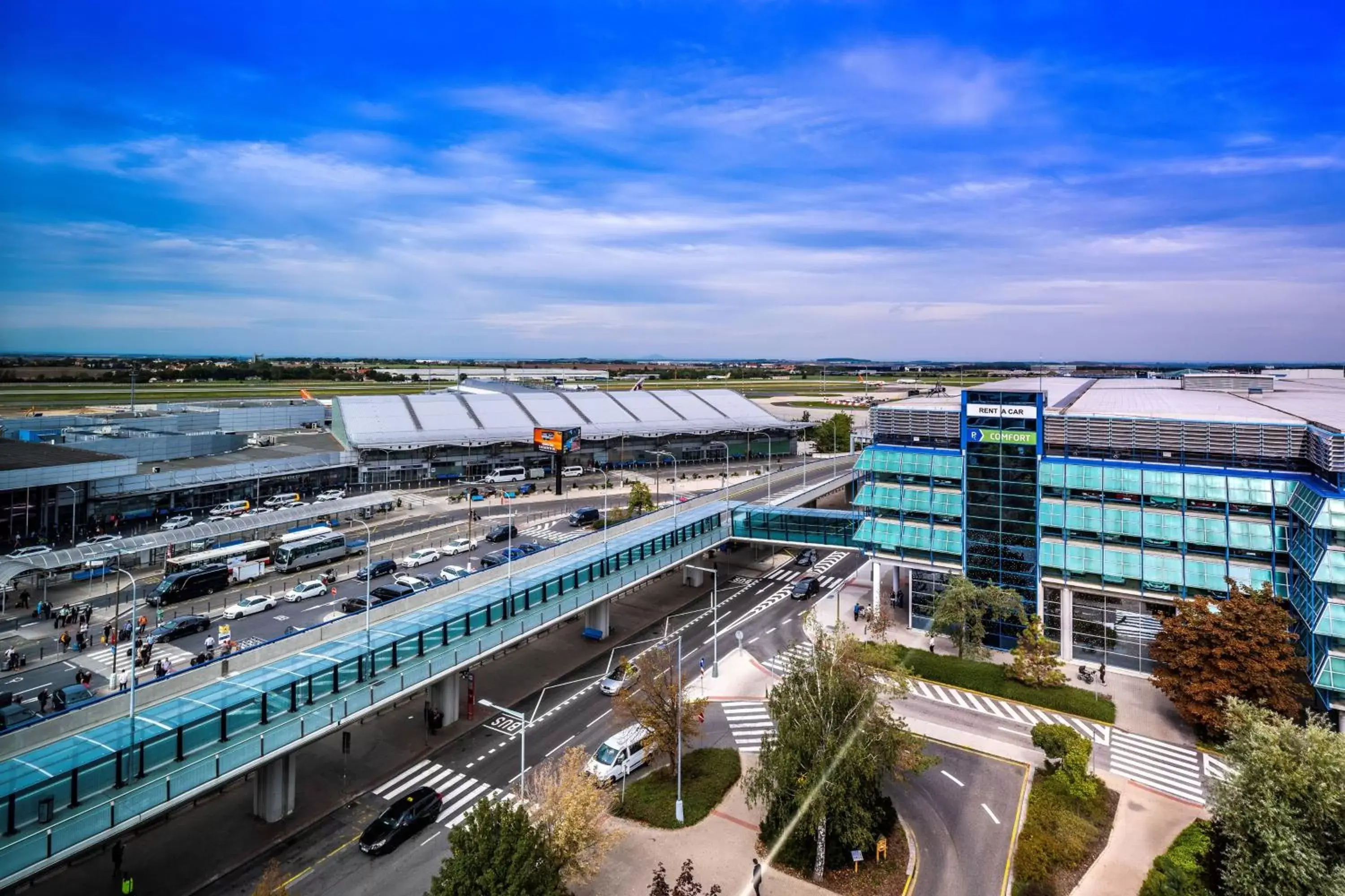 Photo of the whole room, Bird's-eye View in Courtyard by Marriott Prague Airport