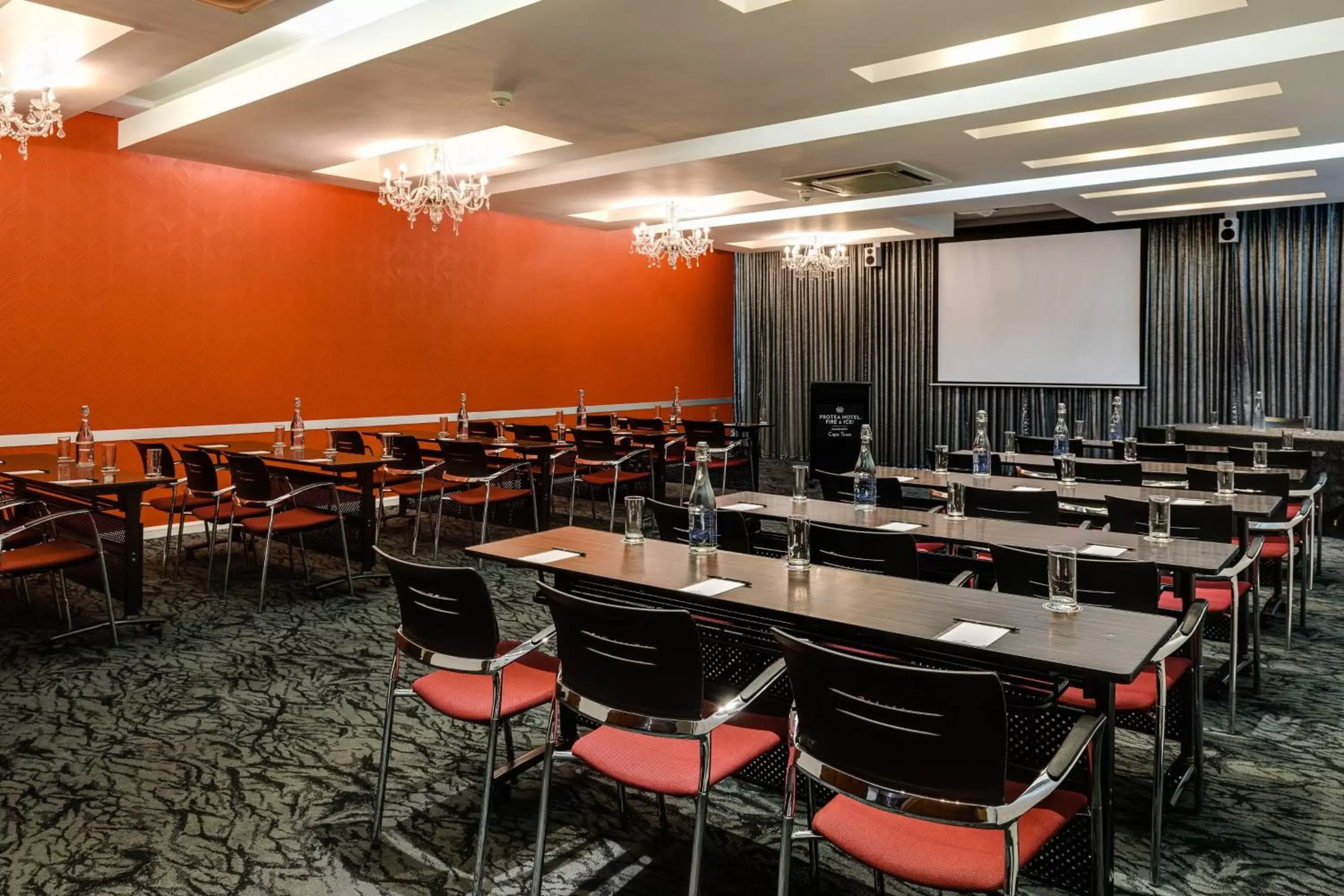 Meeting/conference room in Protea Hotel Fire & Ice by Marriott Cape Town