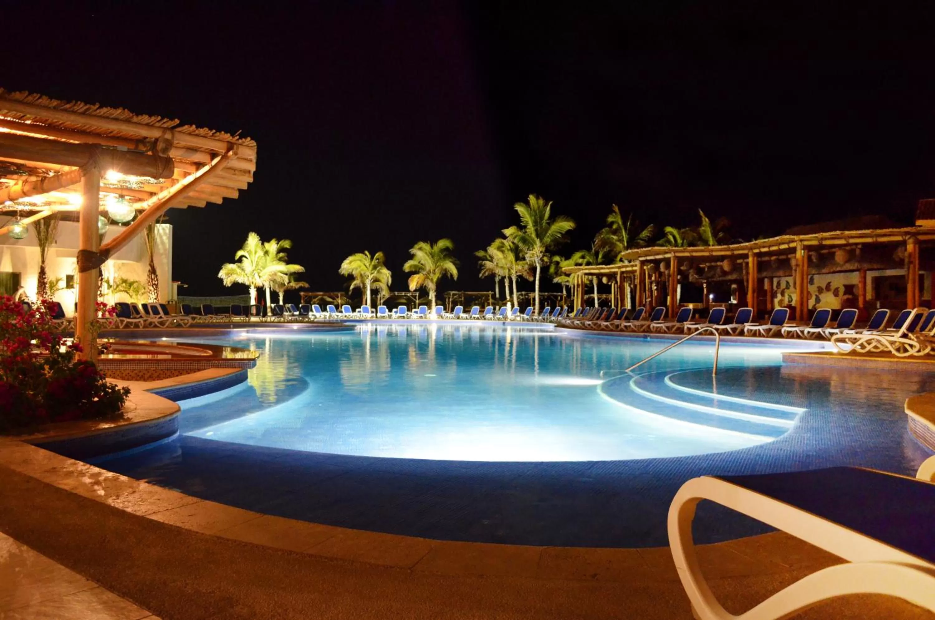 Night in Grand Decameron Los Cabos, A Trademark All-Inclusive Resort