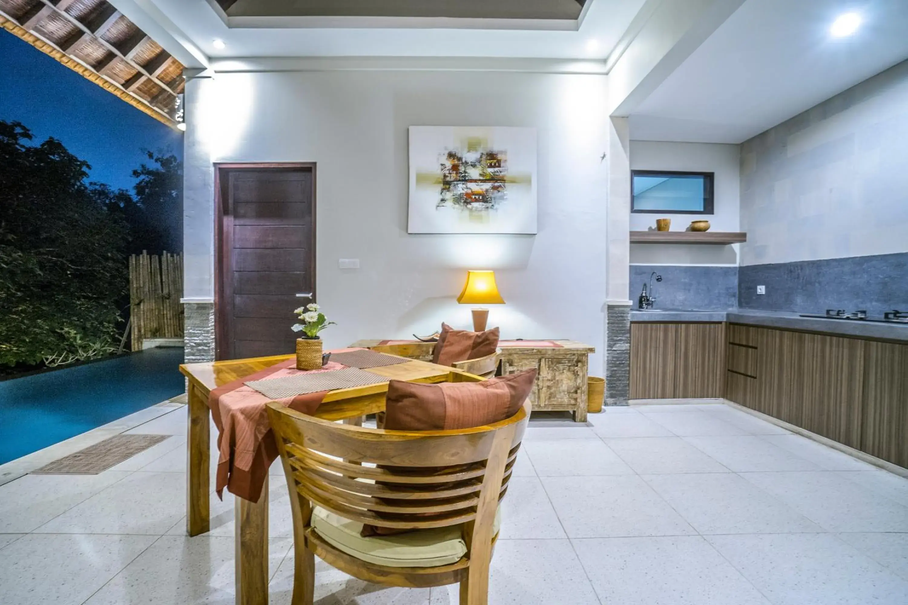 Kitchen or kitchenette, Swimming Pool in Griya Shanti Villas & Spa