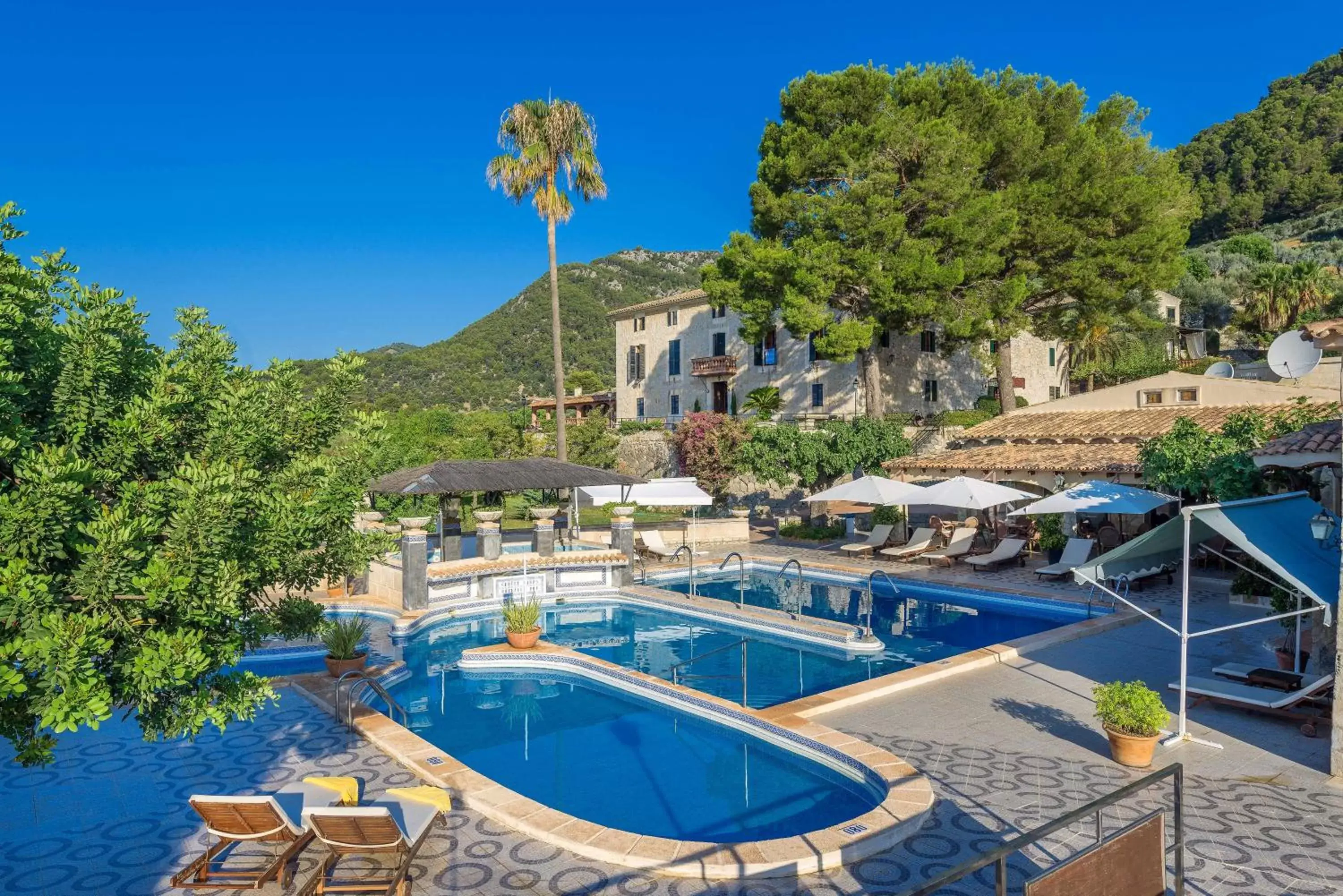 Bird's eye view, Swimming Pool in Monnaber Nou Finca Hotel & Spa