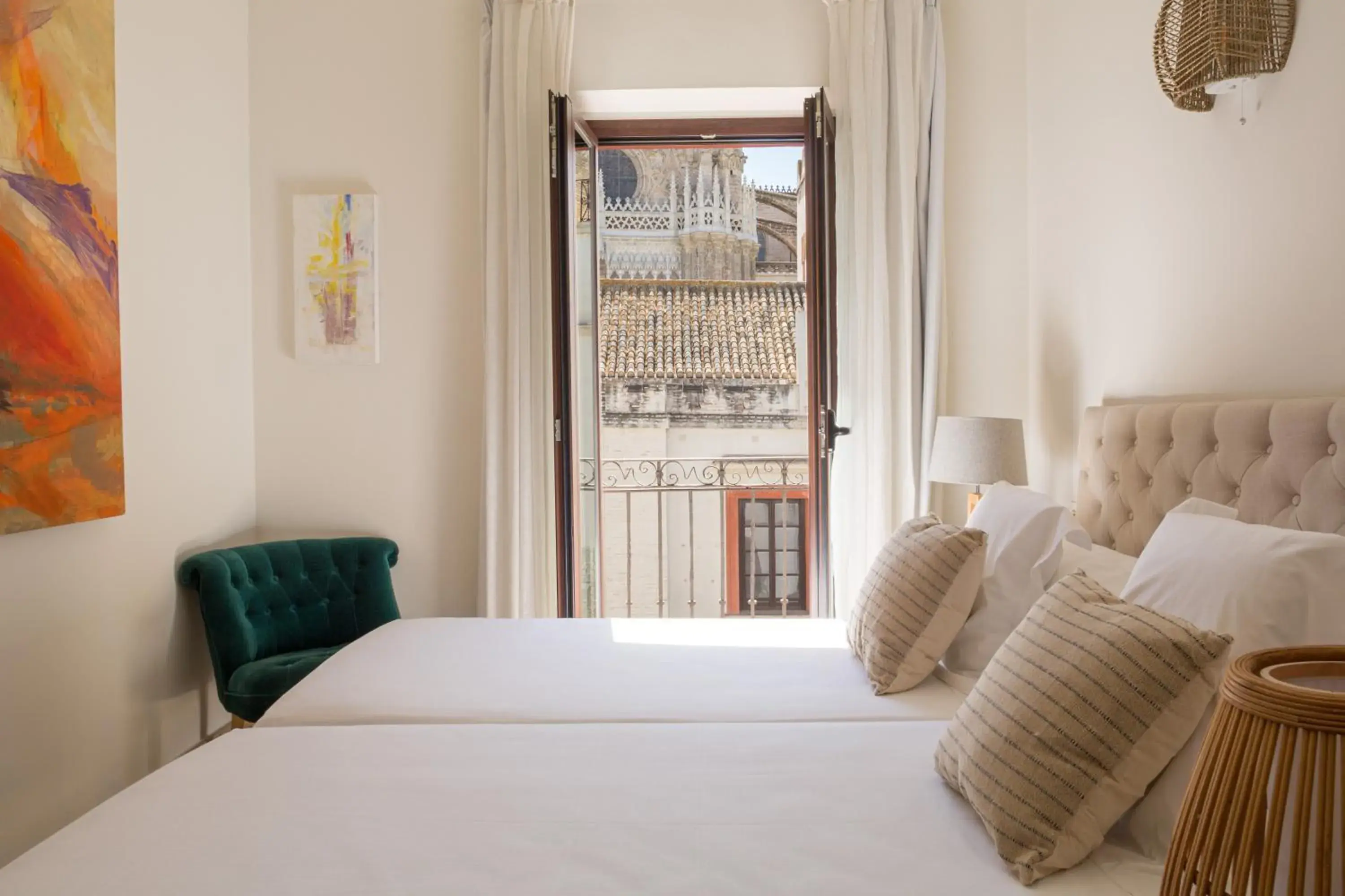 Bedroom, Bed in Puerta Catedral Apartments