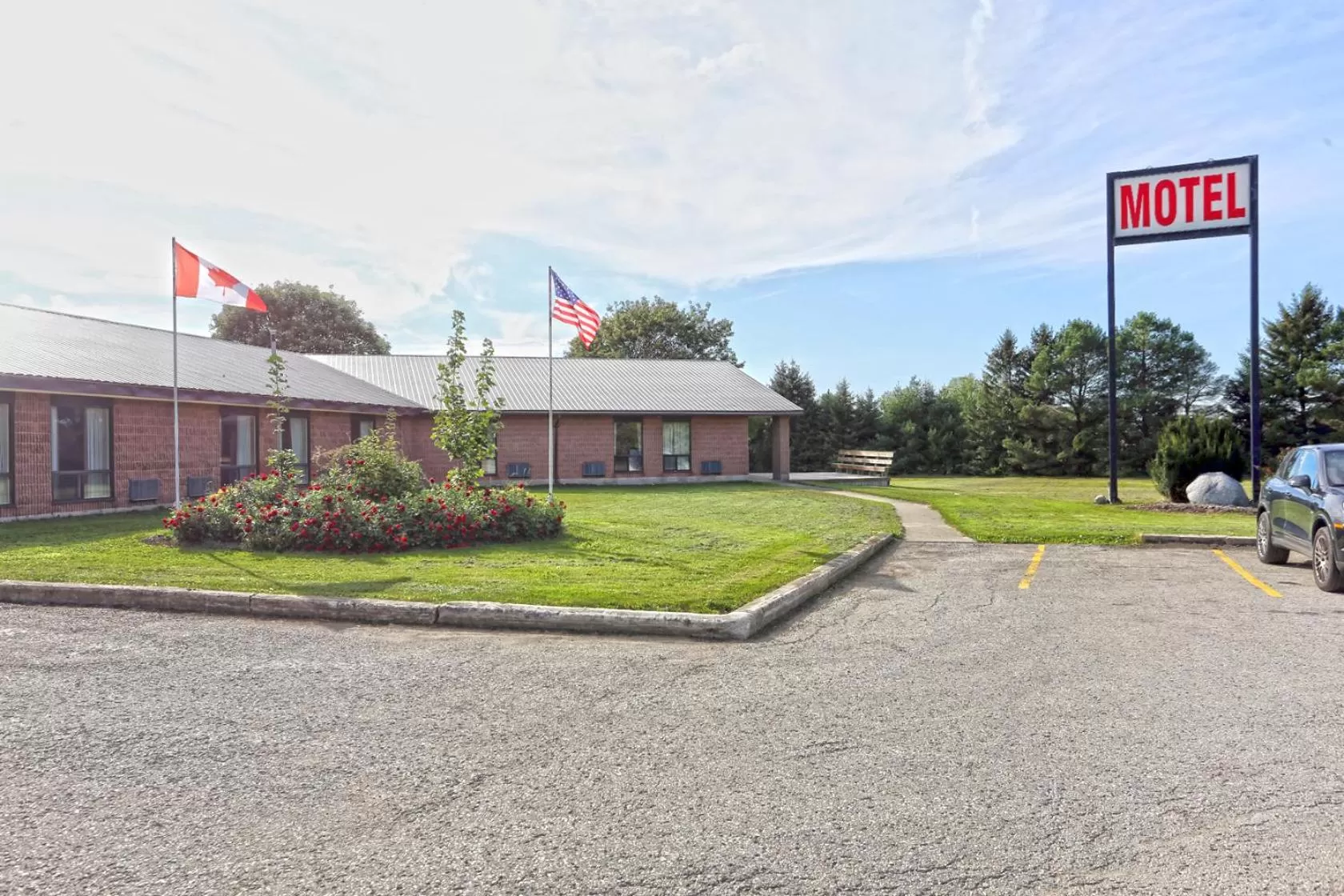 Property logo or sign in King Hotel