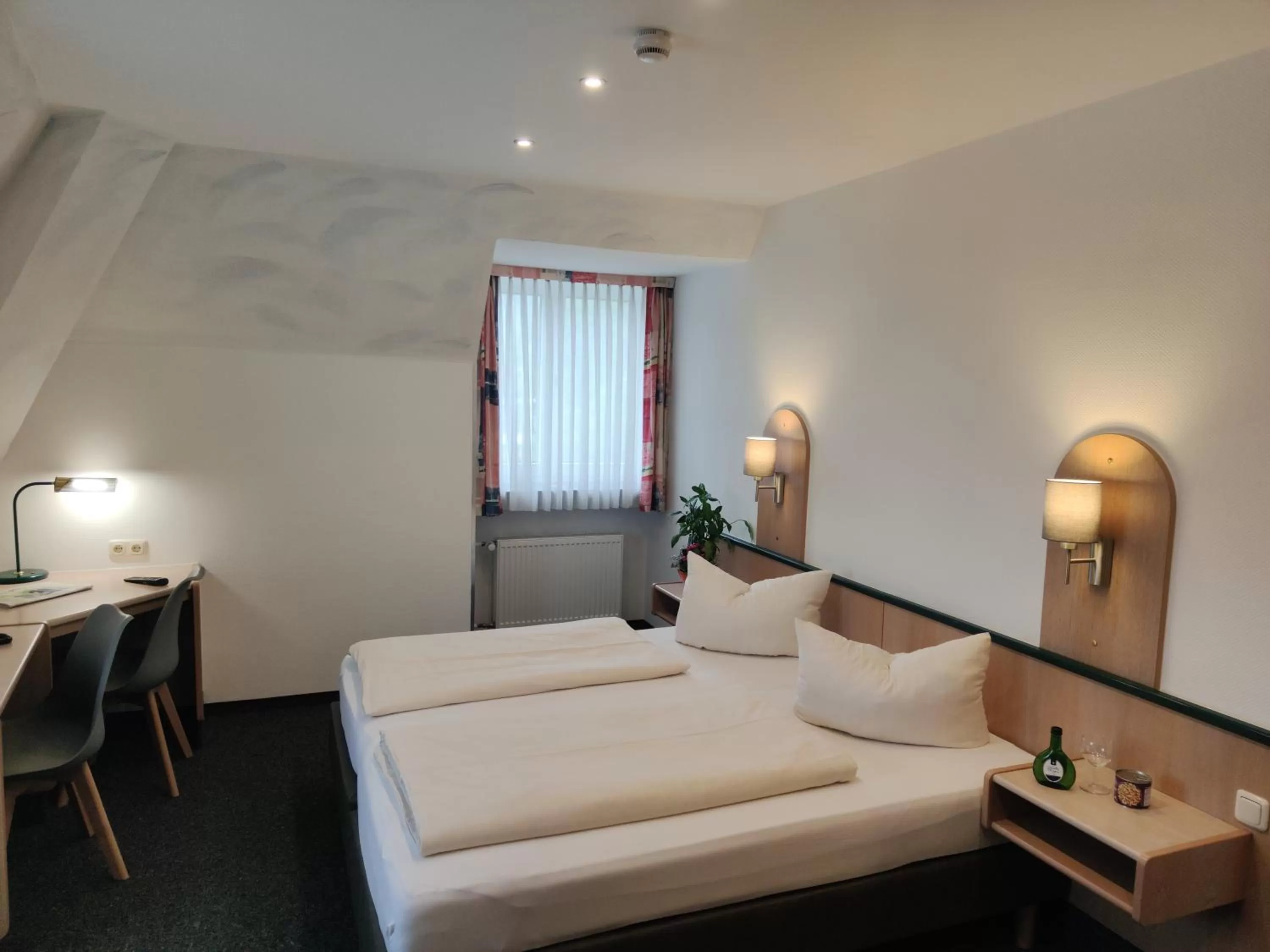 Photo of the whole room, Bed in Hotel Regina