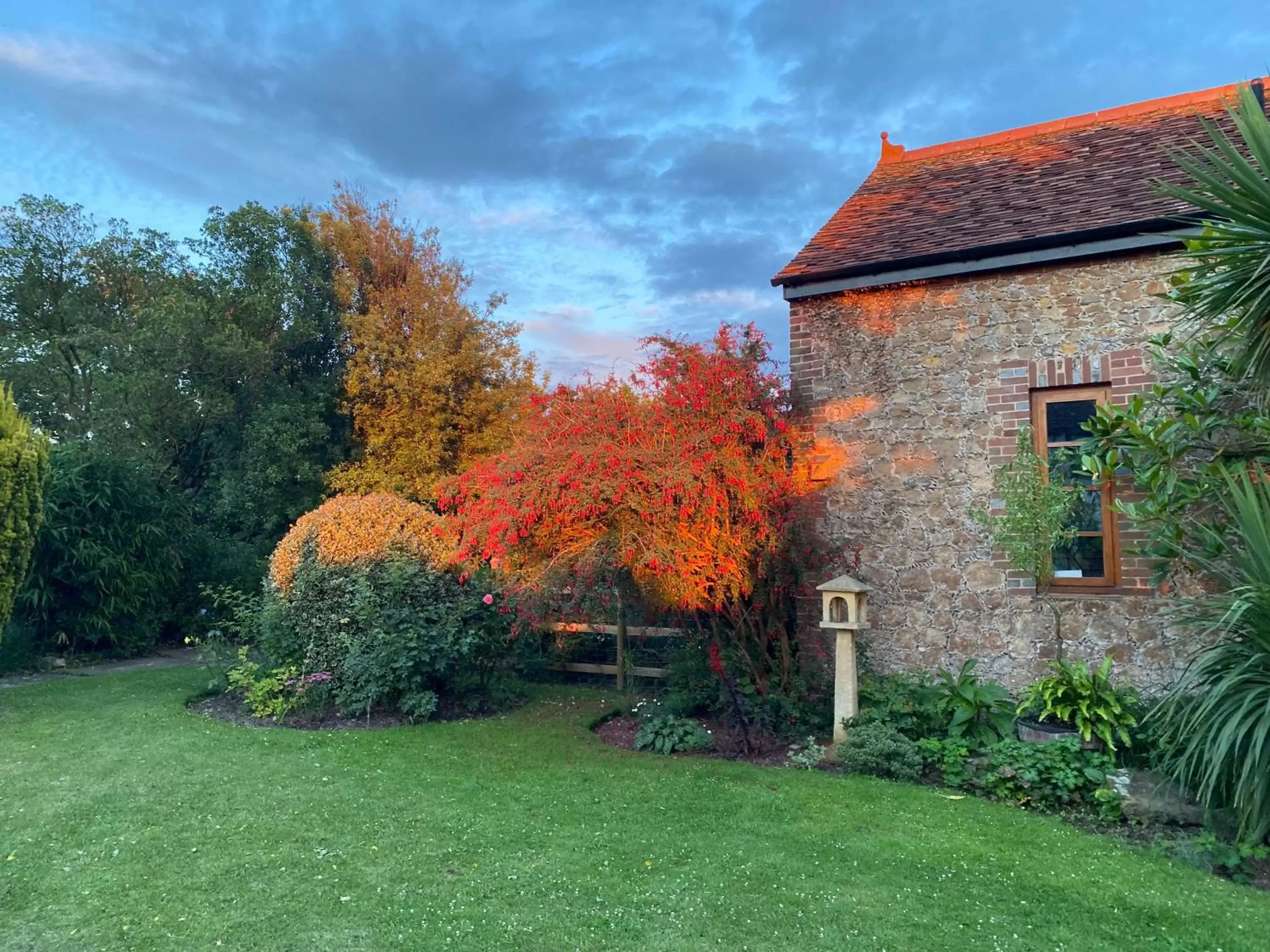 Property building, Garden in Old Chapel Forge