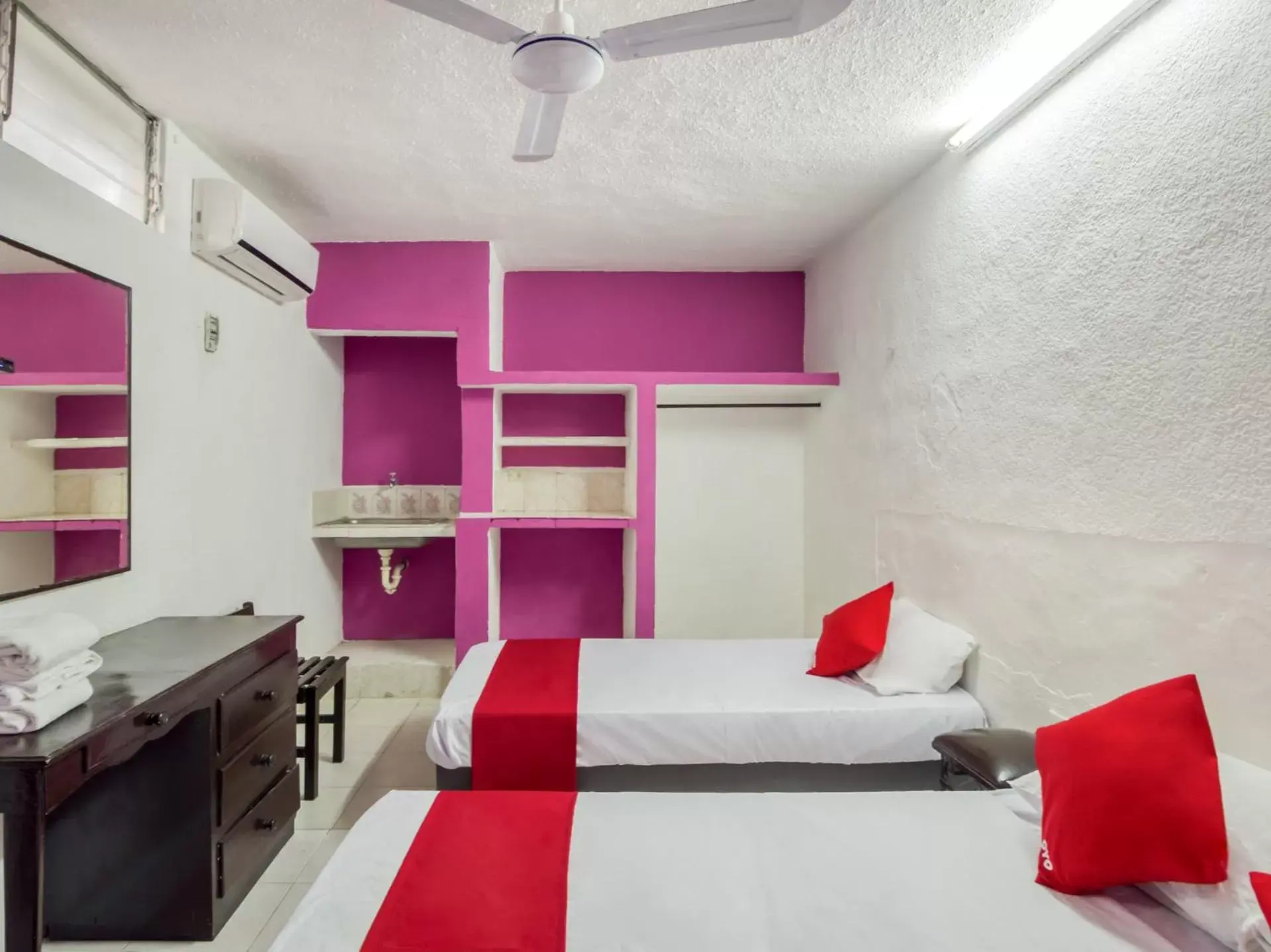 Bedroom in Hotel Aventura