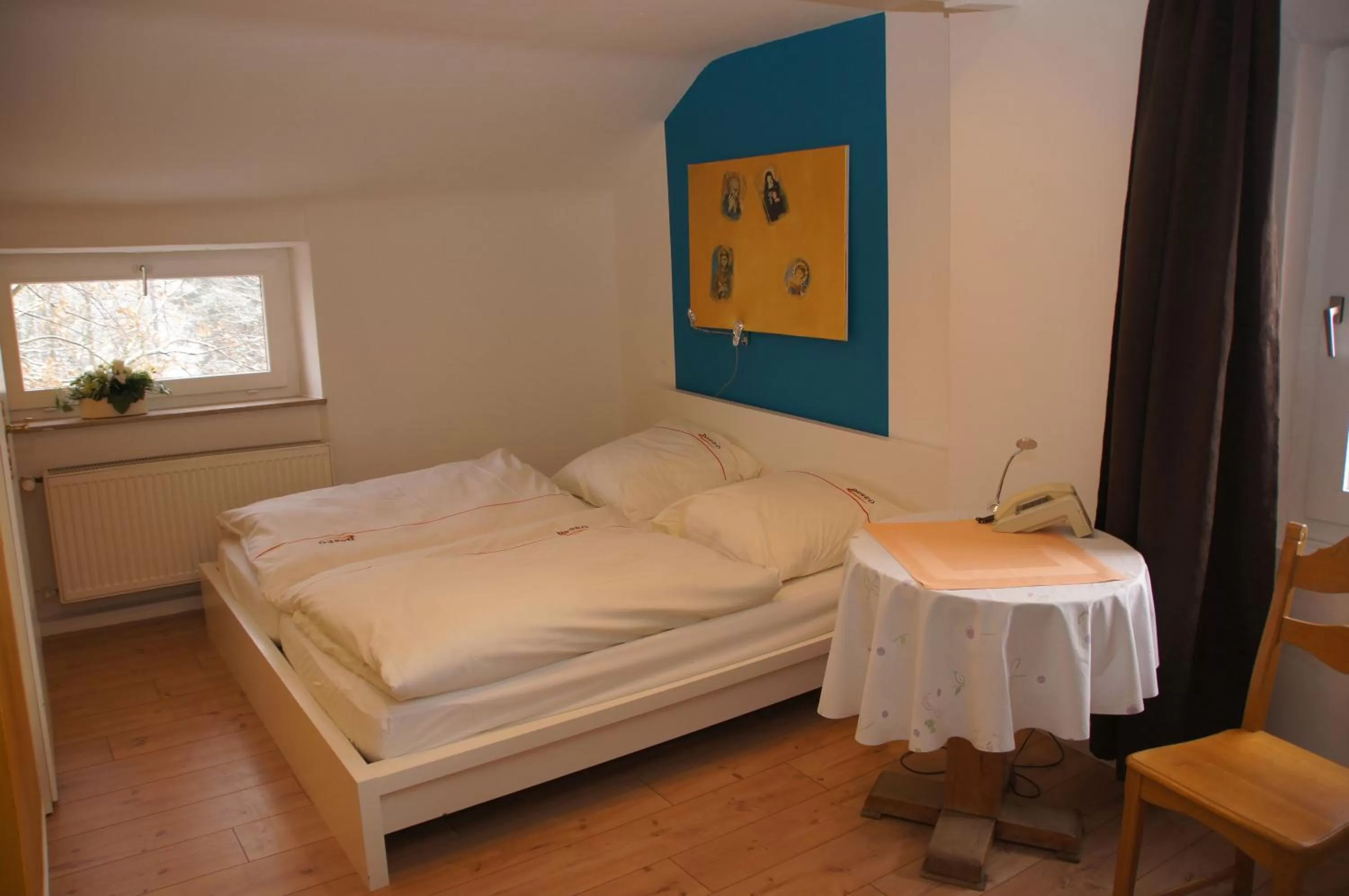 Photo of the whole room, Bed in Hotel Paseo