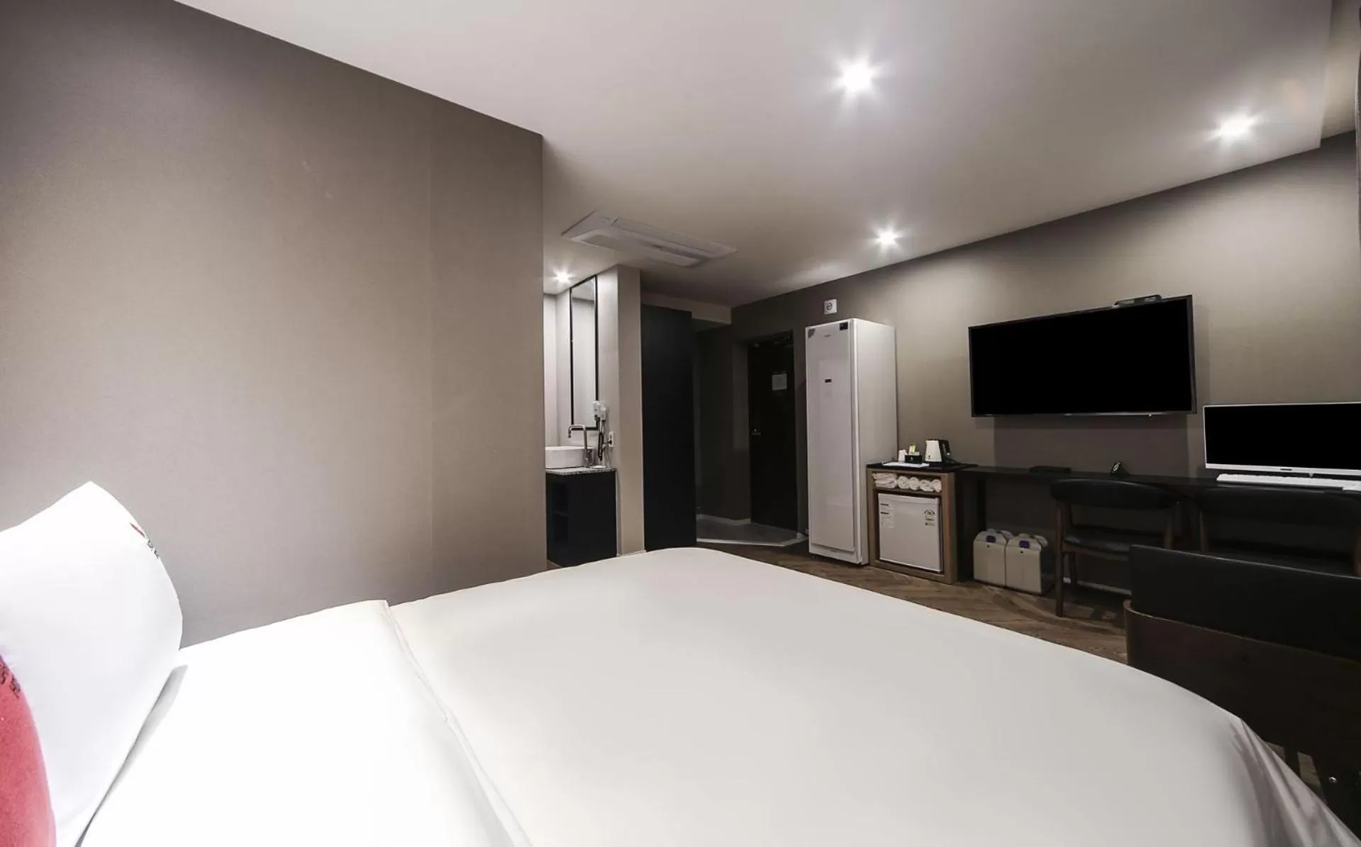 Bed in Maron Hotel Nampo