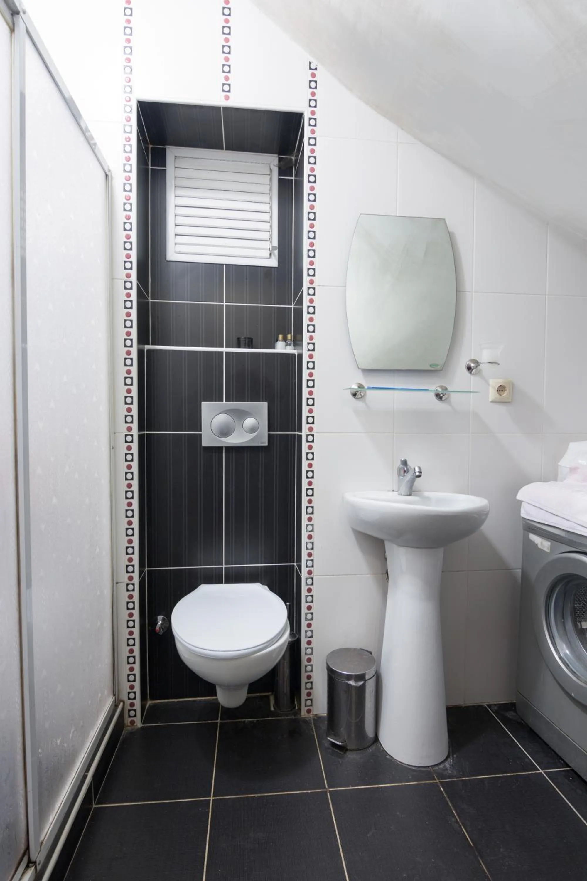 Shower in Element Suites