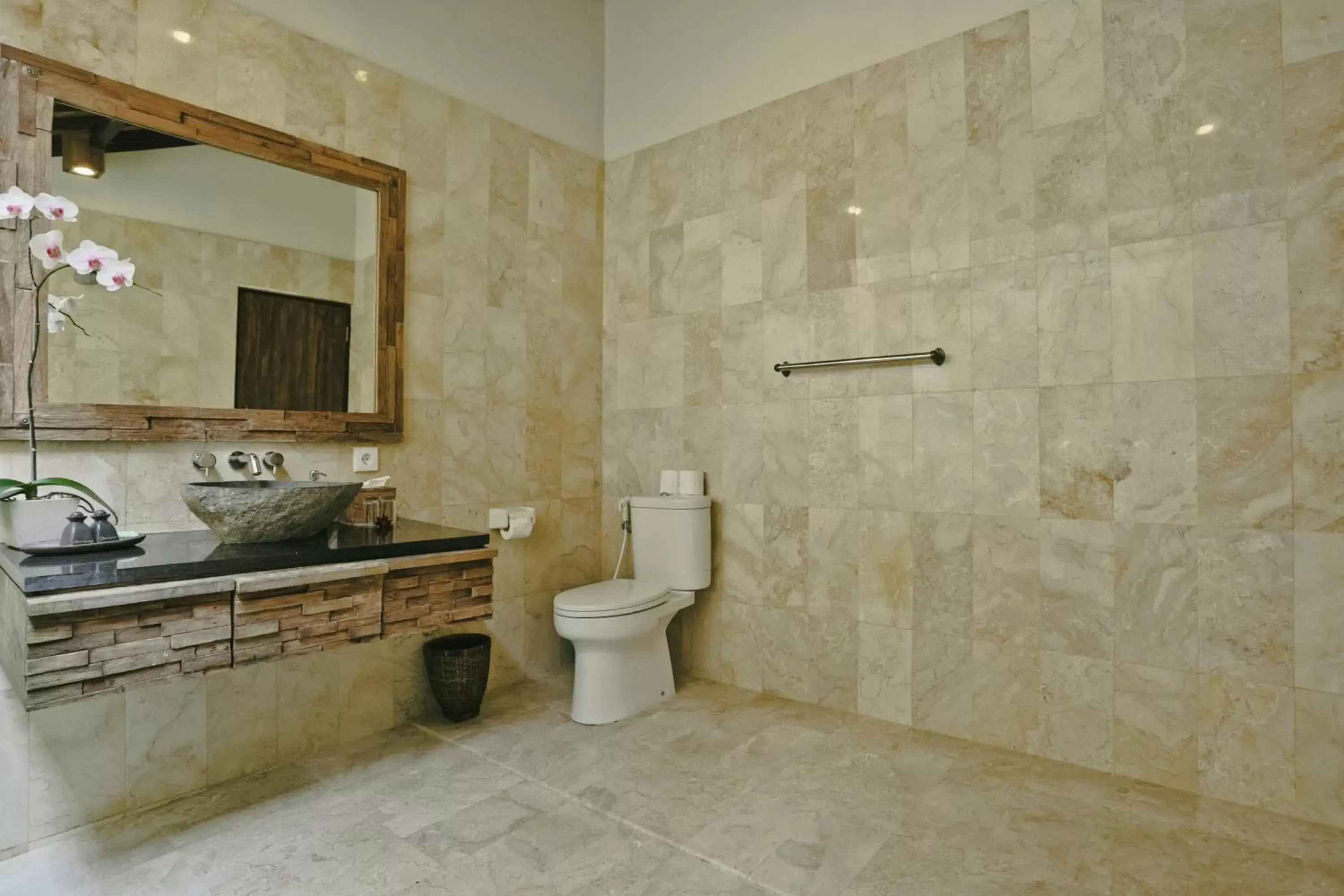 Shower, Bathroom in Sri Ratih Cottages, CHSE Certified