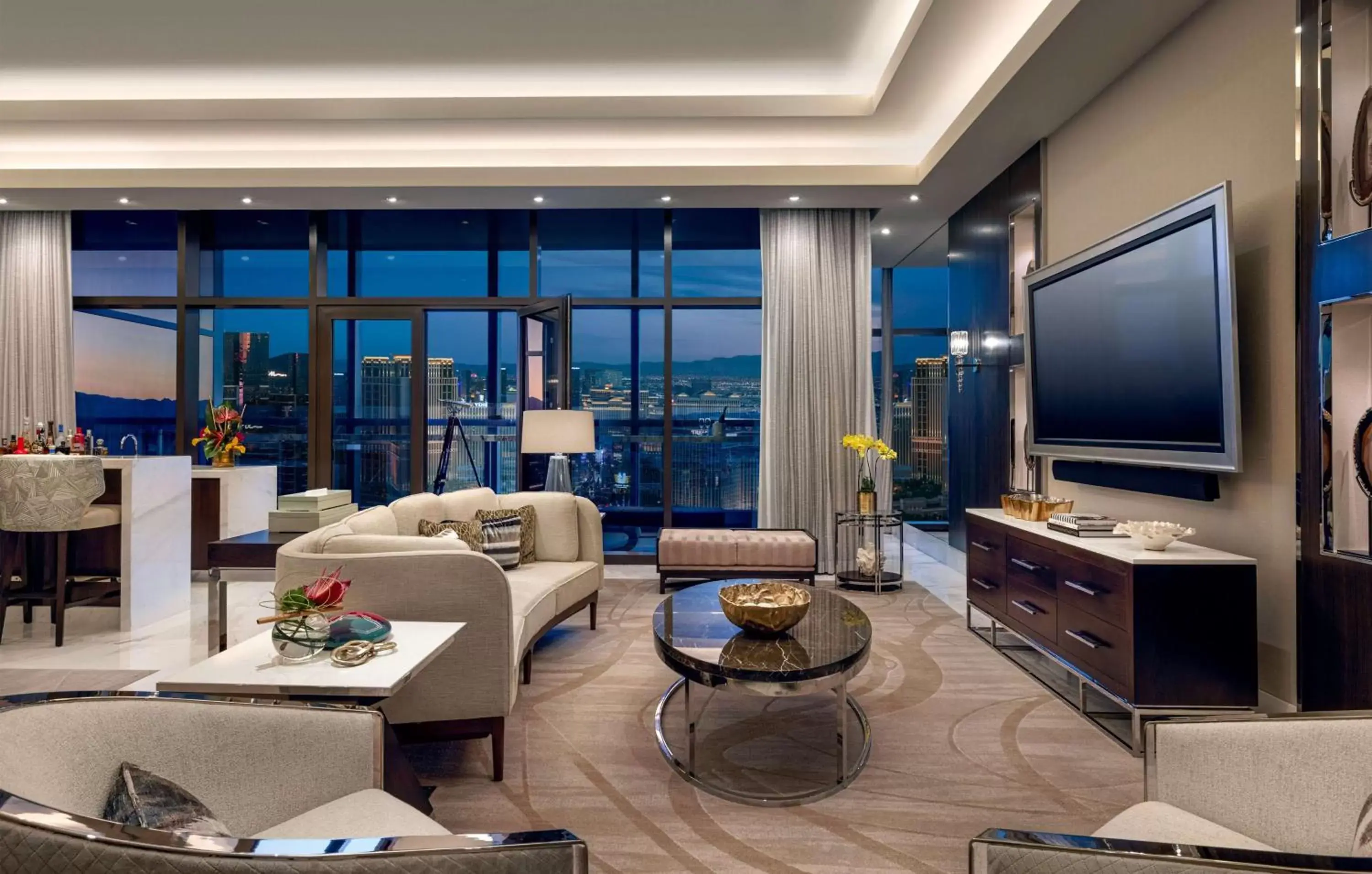 Living room in Crockfords Las Vegas, LXR Hotels & Resorts at Resorts World