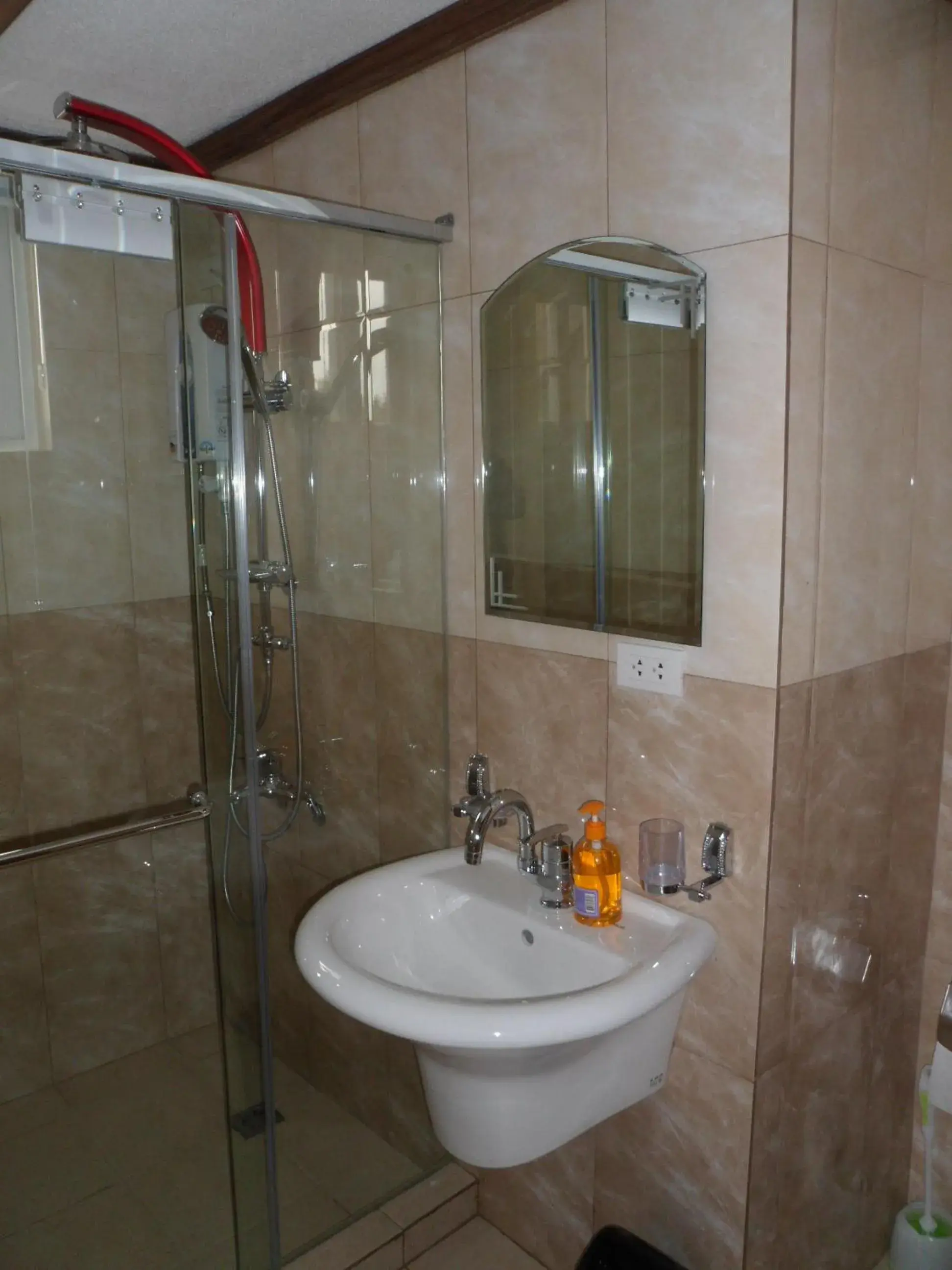 Bathroom in Prestige Vacation Apartments - Bonbel Condominium