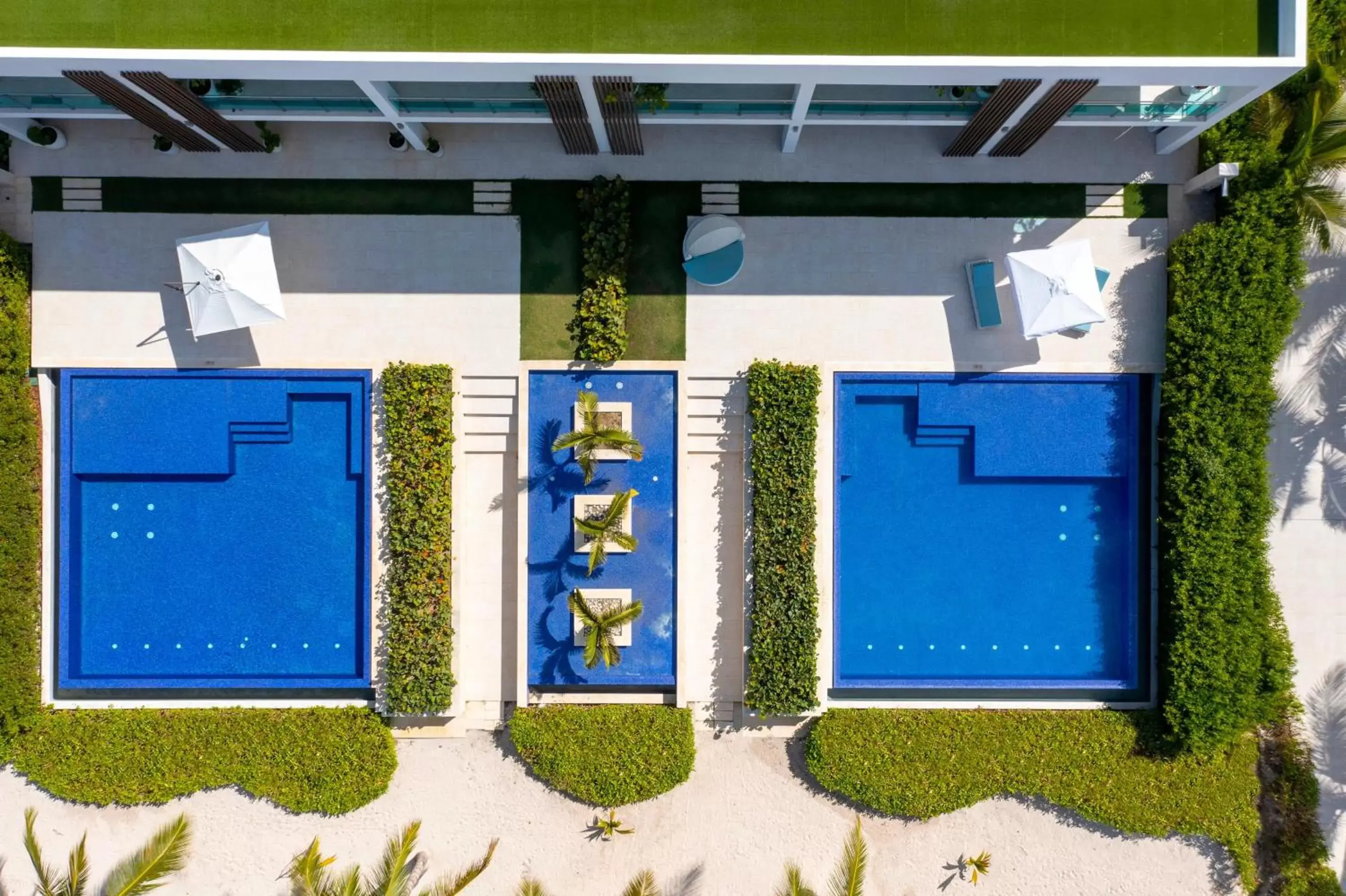 Photo of the whole room, Floor Plan in Serenade Punta Cana Beach & Spa Resort