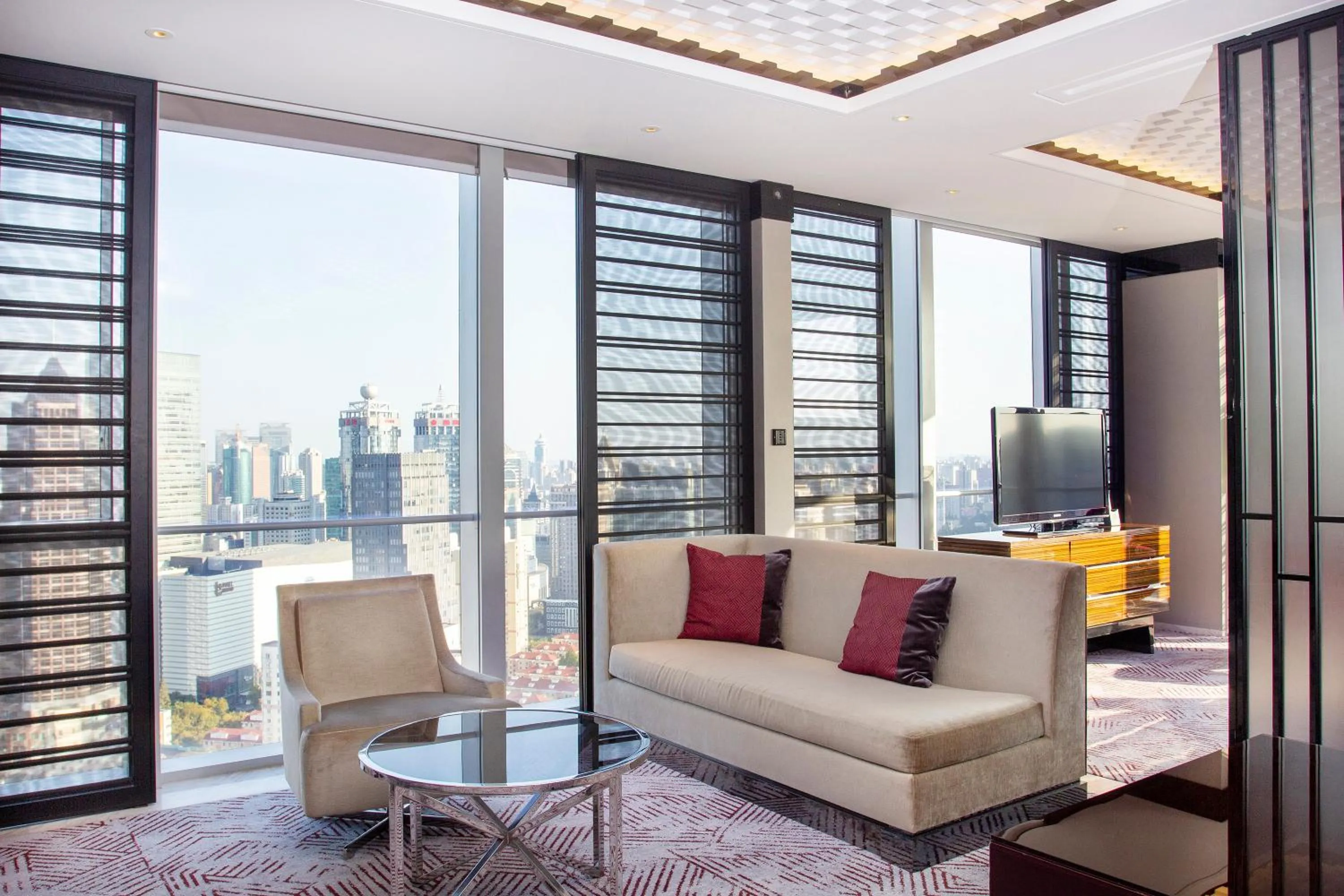 Club King Suite with City view in Regent Shanghai Pudong