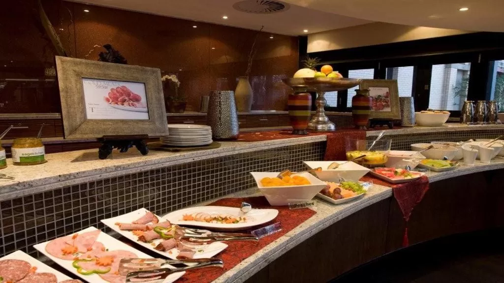 Buffet breakfast in City Lodge Hotel Hatfield, Pretoria