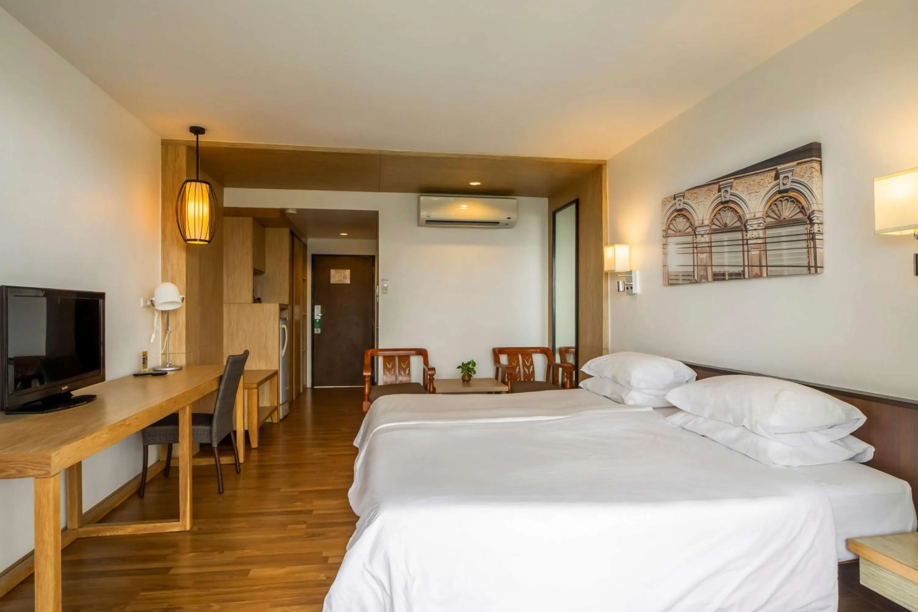 Bedroom, Bed in Best Western Phuket Ocean Resort