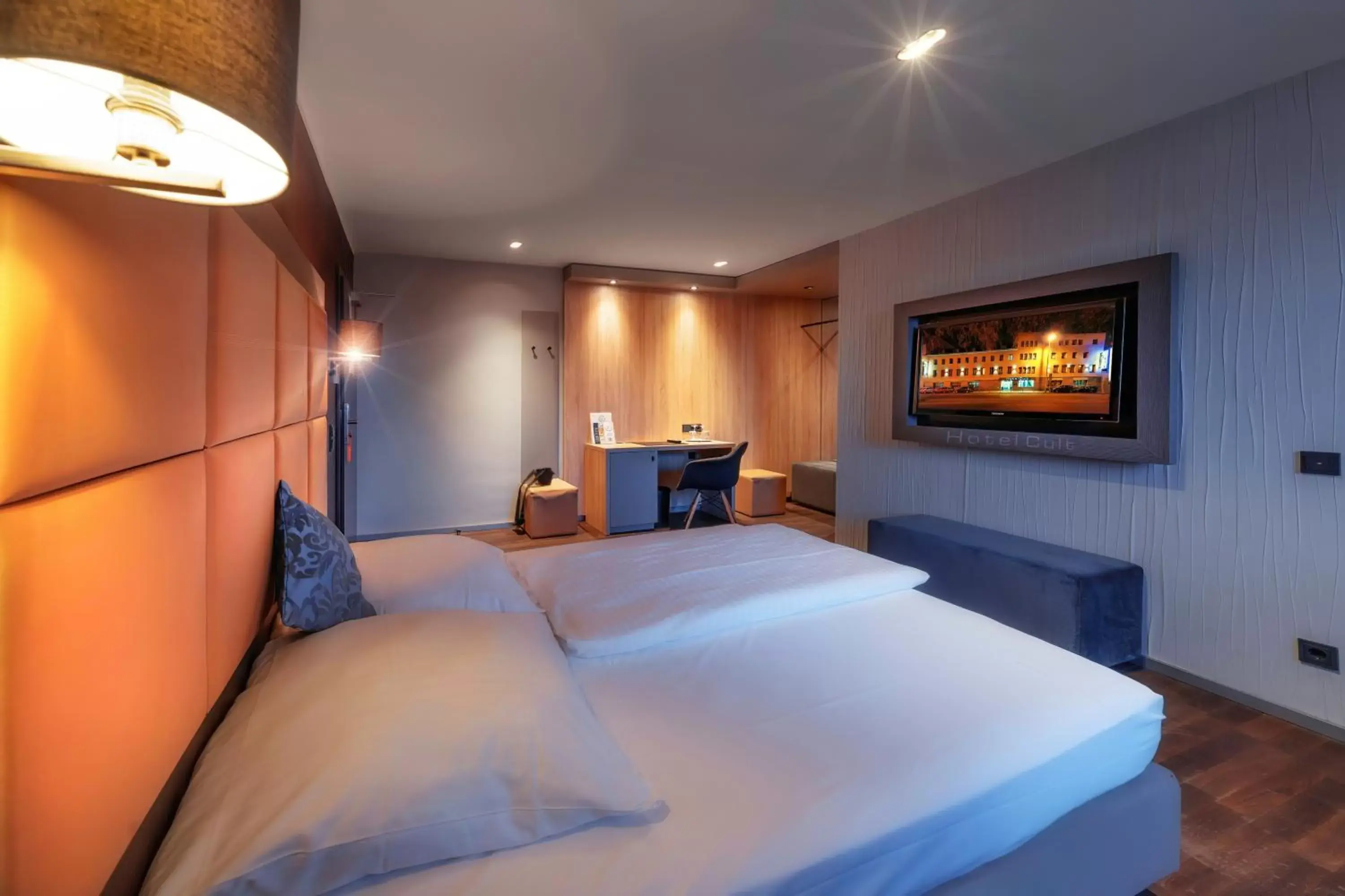 Photo of the whole room, Bed in Hotel Cult Frankfurt City Photo of the whole room, Bed in Hotel Cult Frankfurt City