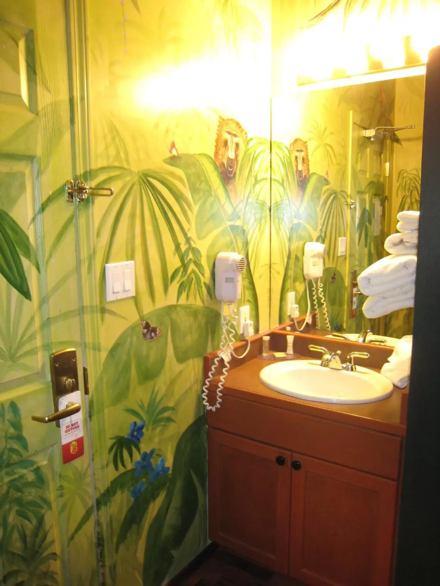 Bathroom in Super 8 by Wyndham Castlegar BC