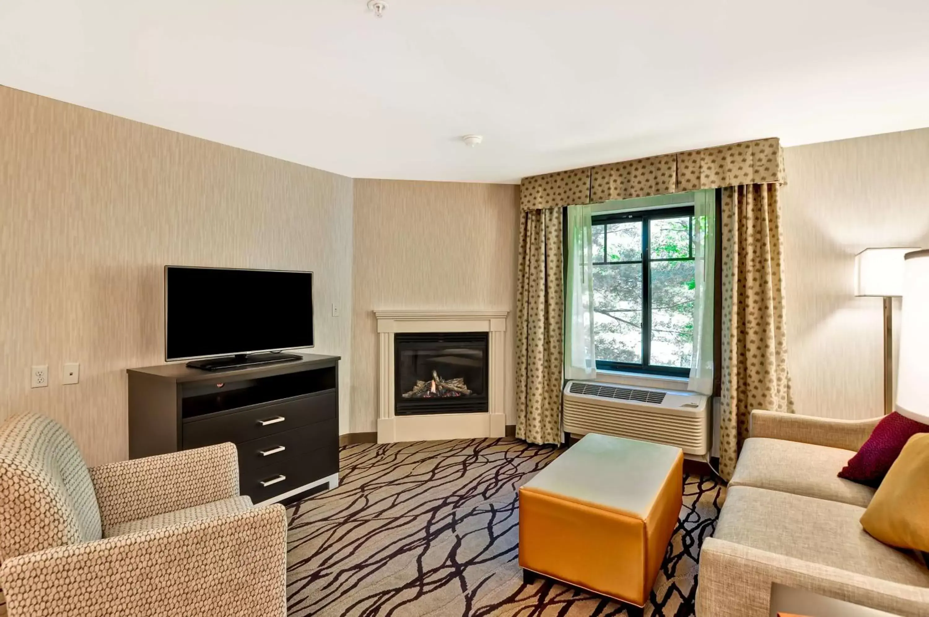 Living room, Seating Area in Homewood Suites by Hilton Boston Cambridge-Arlington, MA