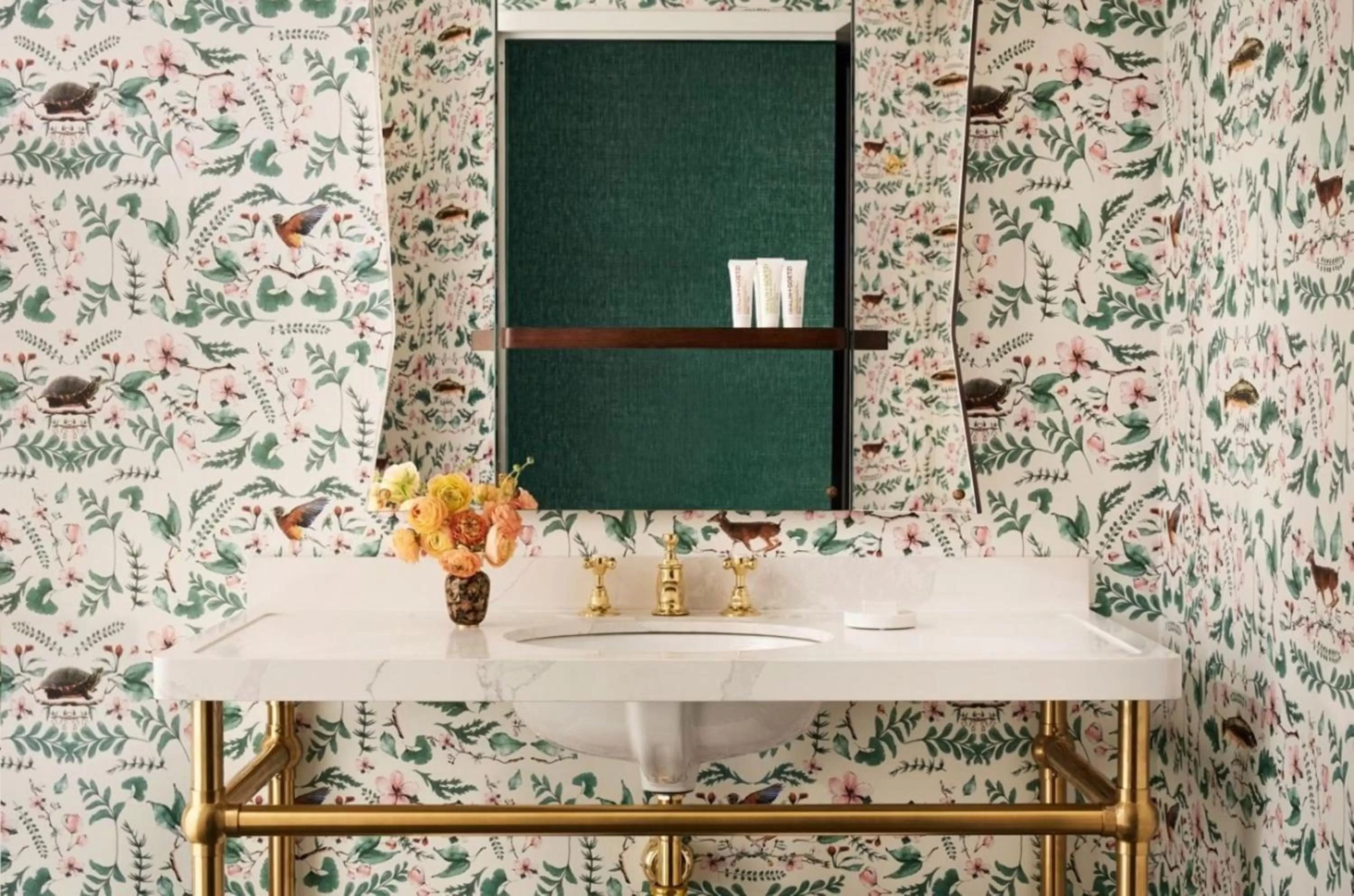 Bathroom in Graduate by Hilton East Lansing