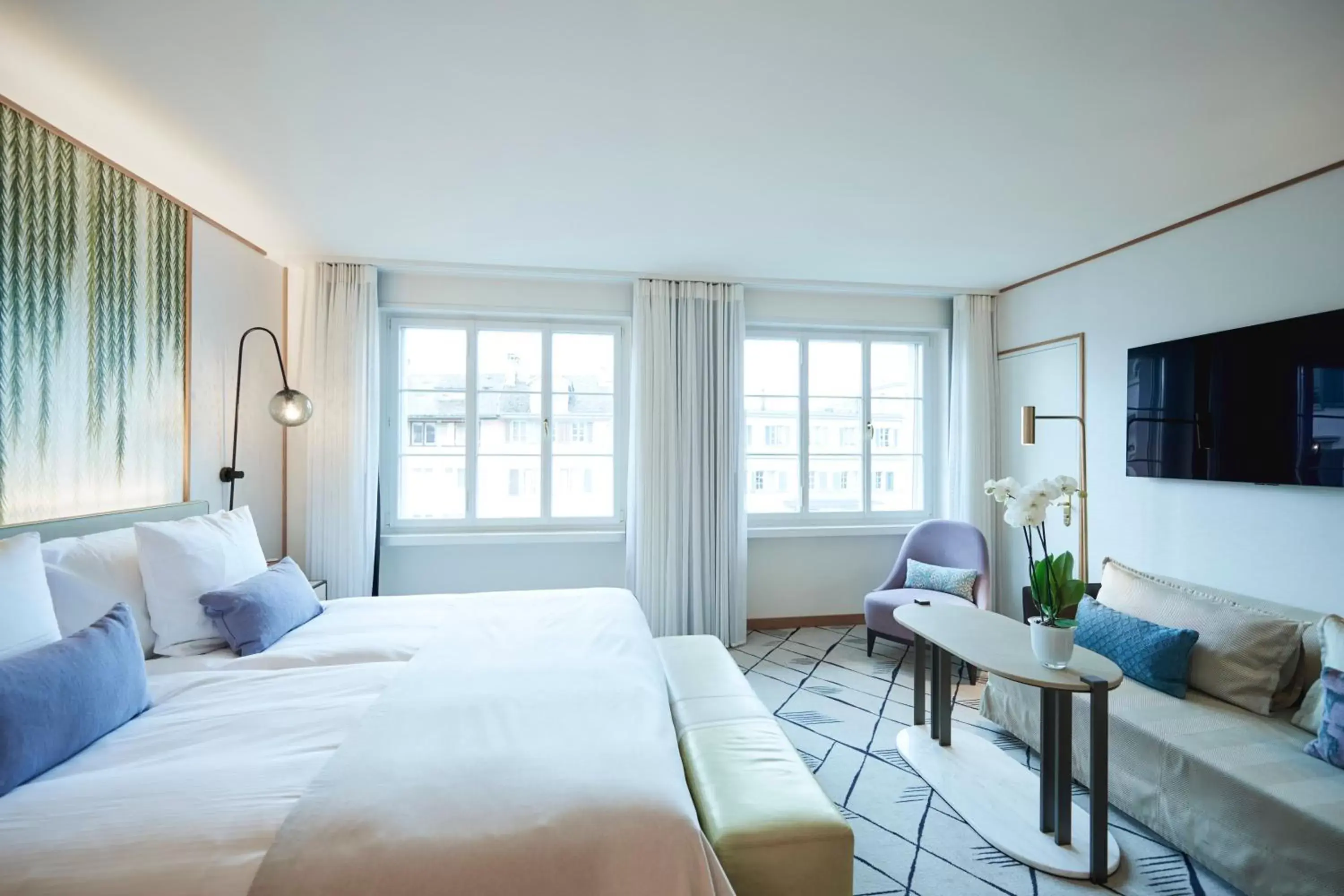 Photo of the whole room in Storchen Zürich - Lifestyle boutique Hotel