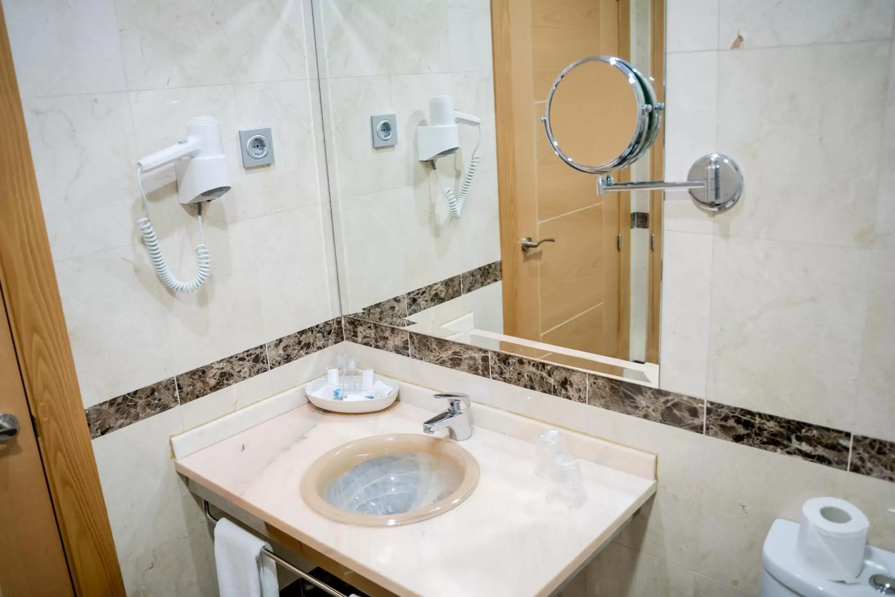 Bathroom in Hotel Malena