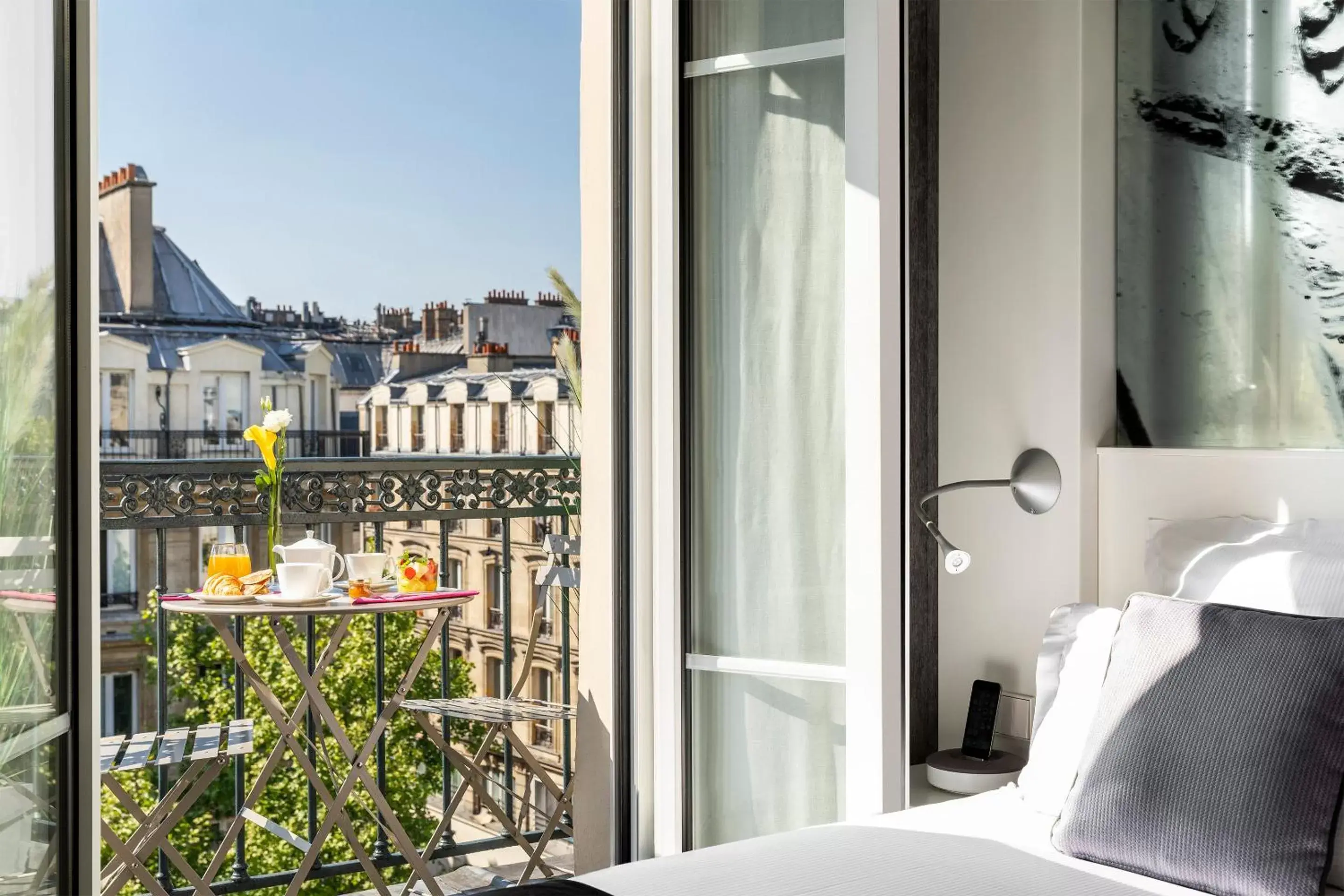 Balcony/Terrace in Hotel Marais Grands Boulevards