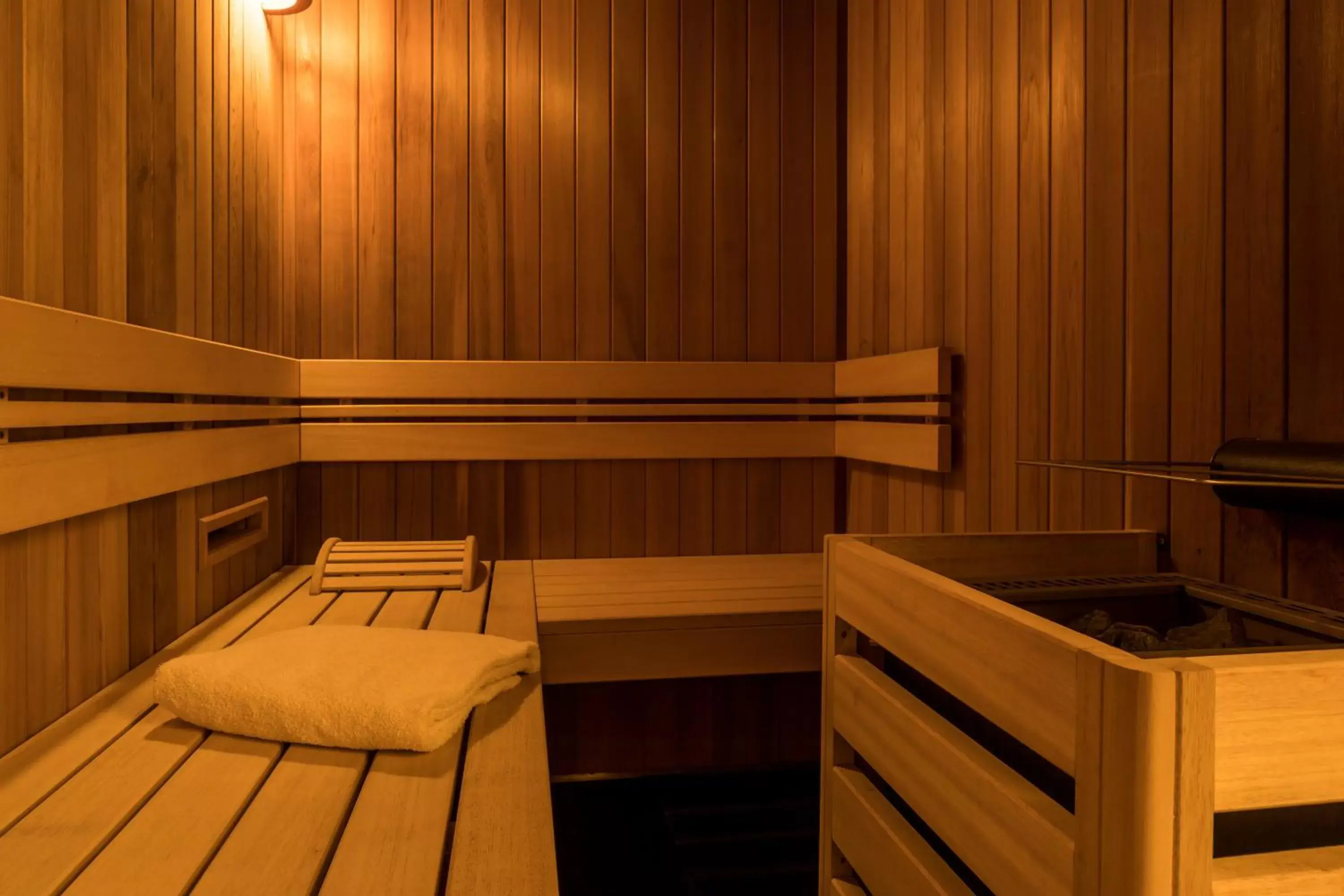 Sauna in Laz' Hotel Spa Urbain Paris