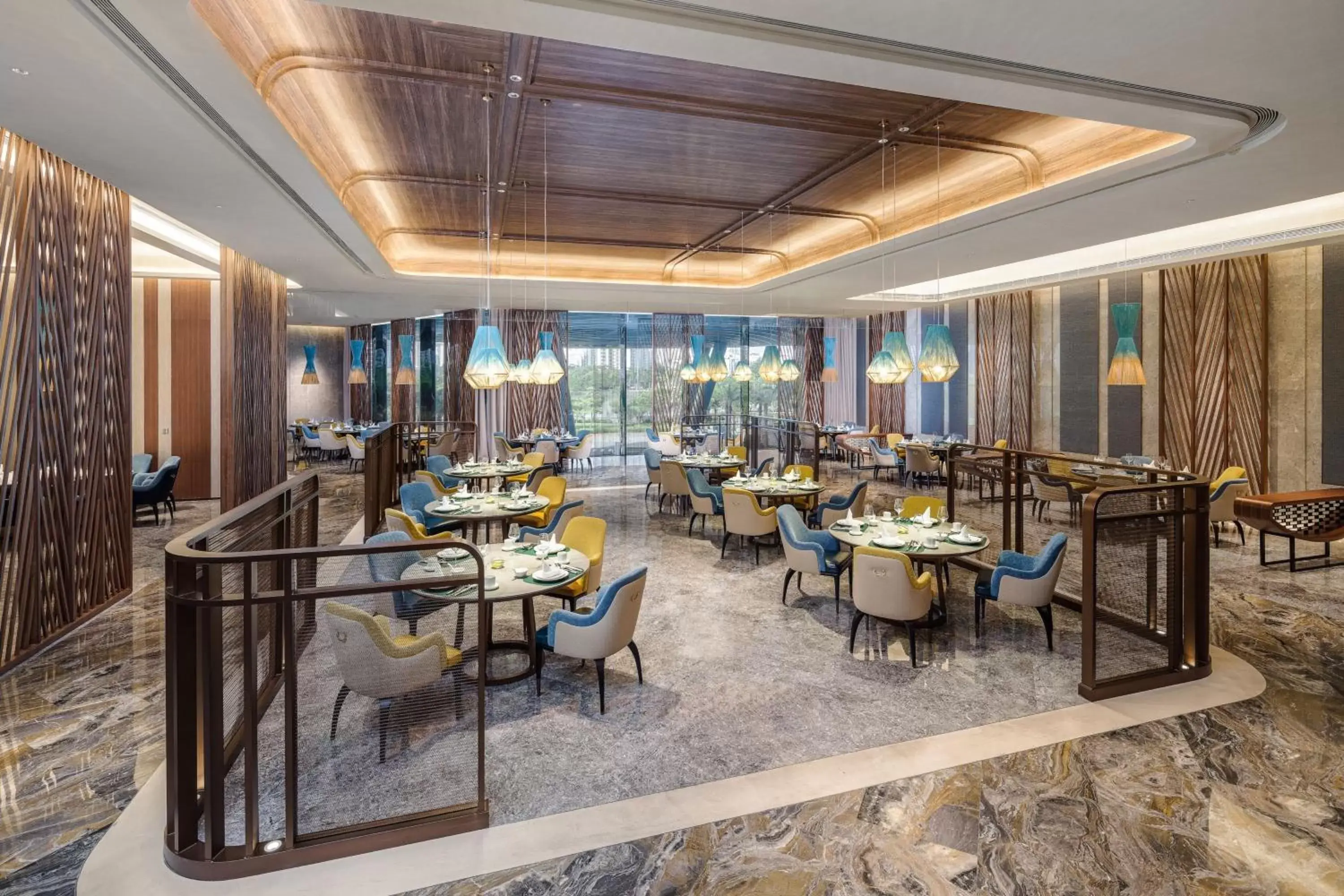 Restaurant/Places to Eat in Renaissance Zhuhai Hotel