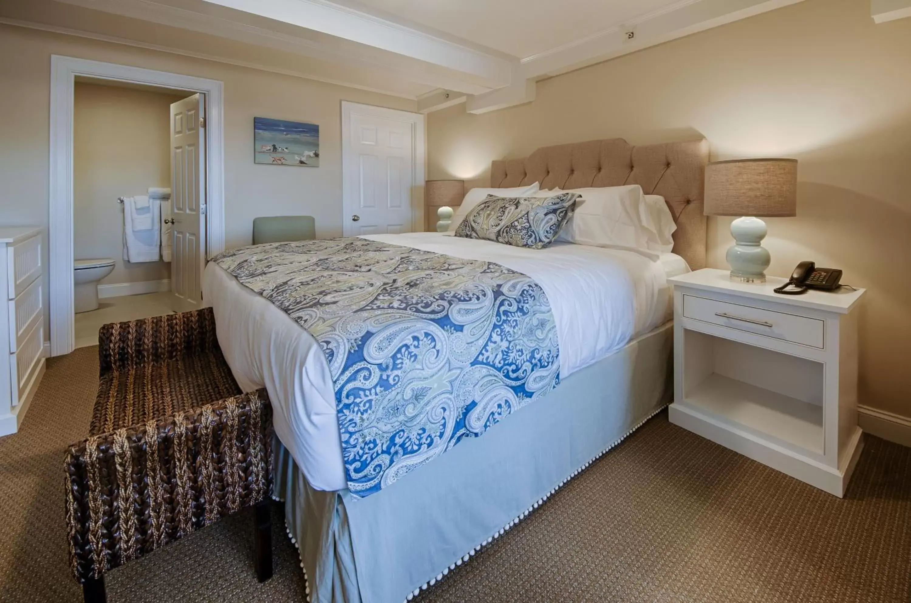 Bedroom, Bed in The Inn At Ring's Island