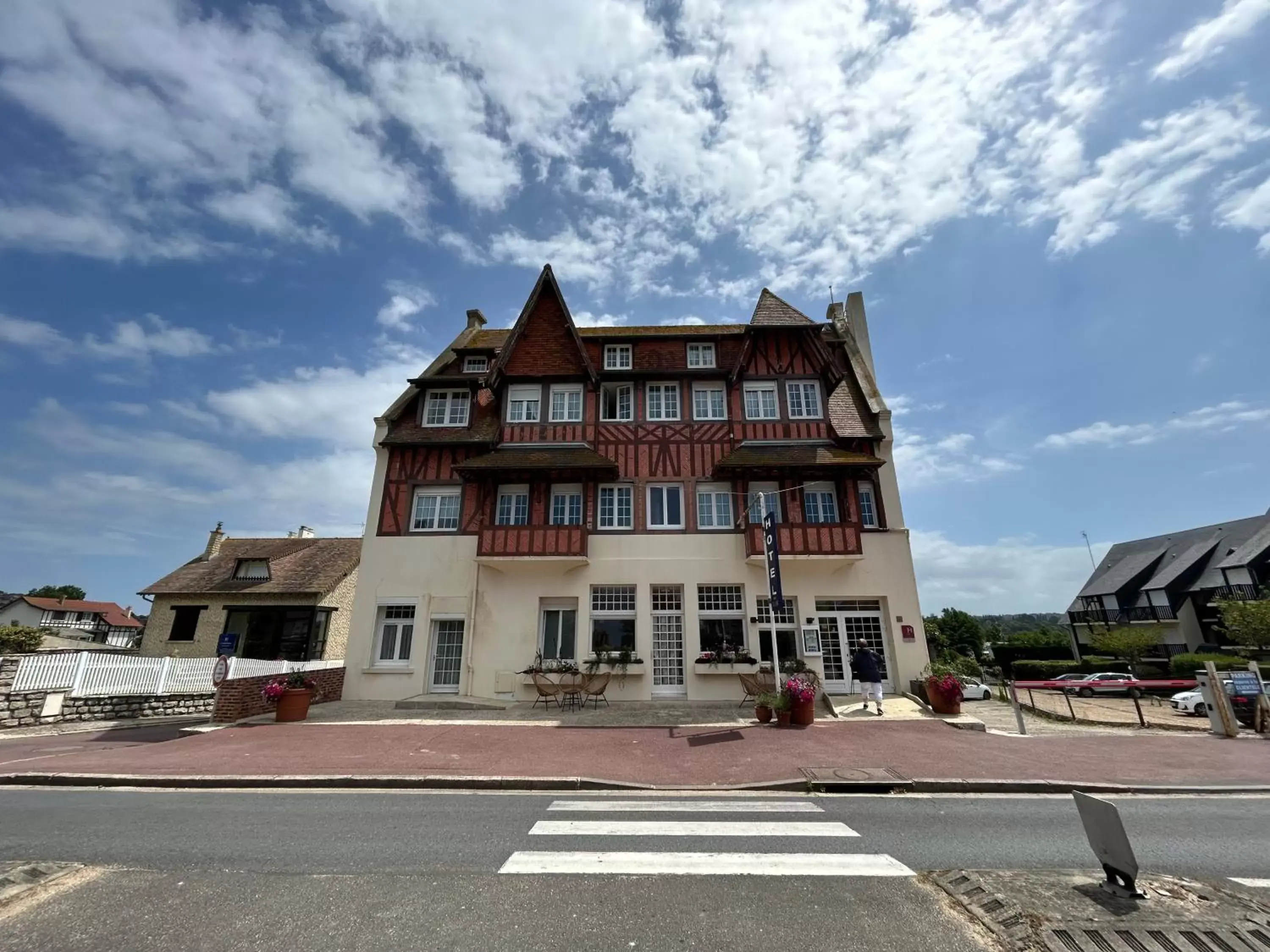 Property Building in Hôtel De La Mer - Deauville Blonville - Boutique Hôtel de charme vue Mer