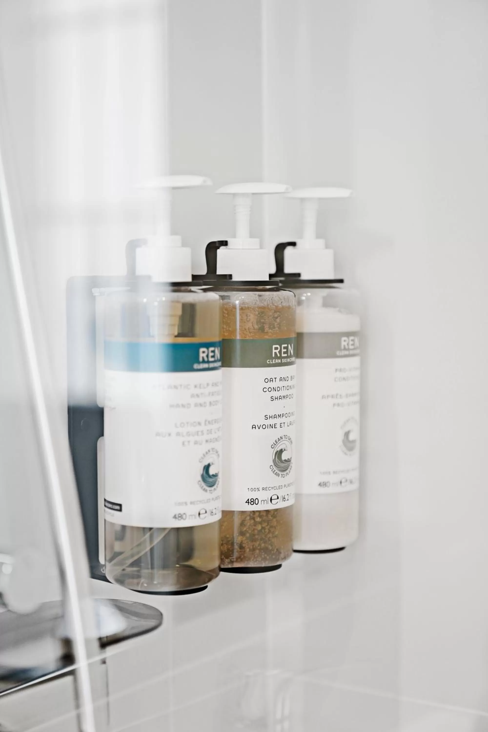 Bathroom in Numa Madrid Script