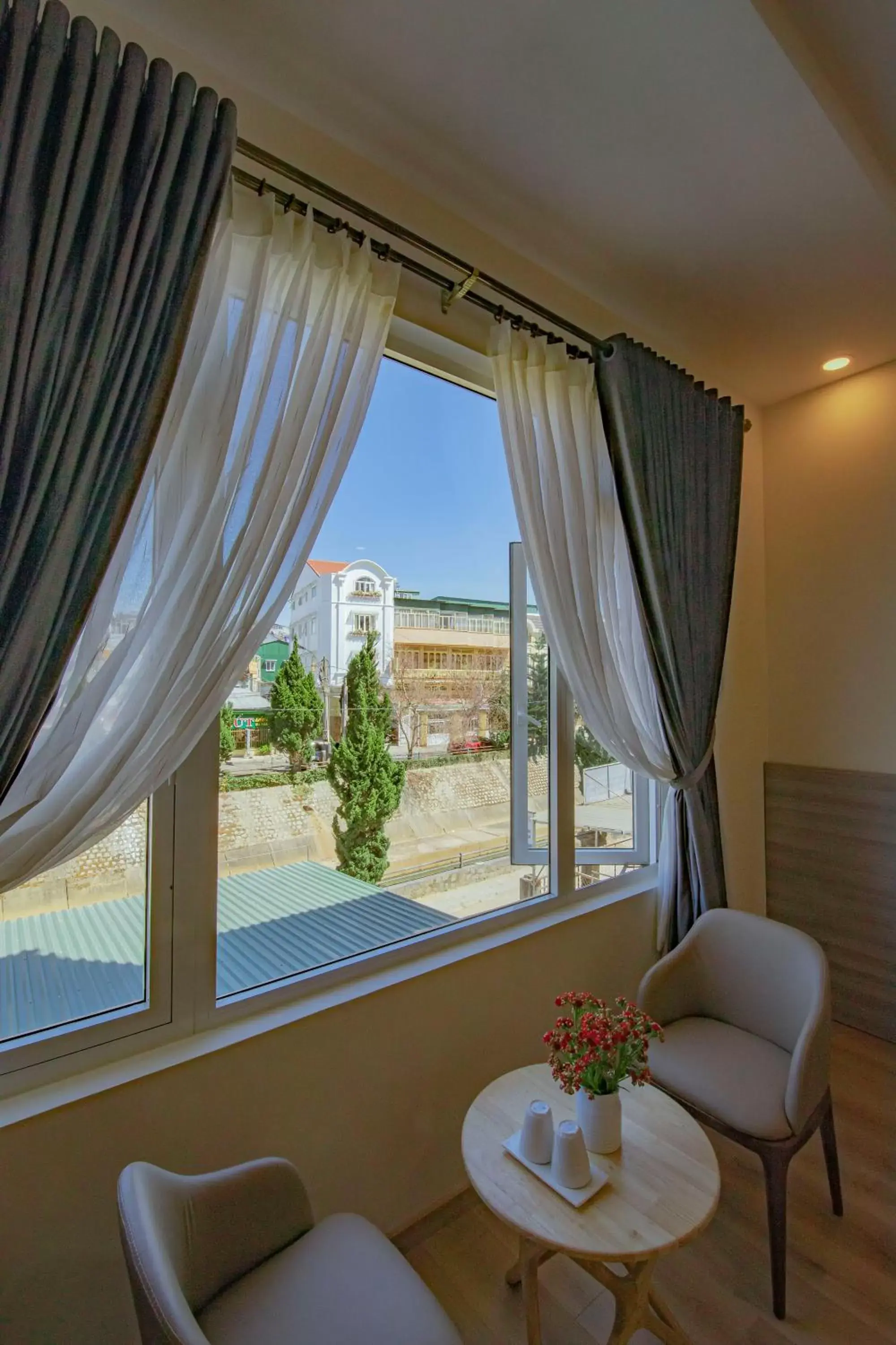 View (from property/room) in Khanh Uyen 1 Hotel View (from property/room) in Khanh Uyen 1 Hotel