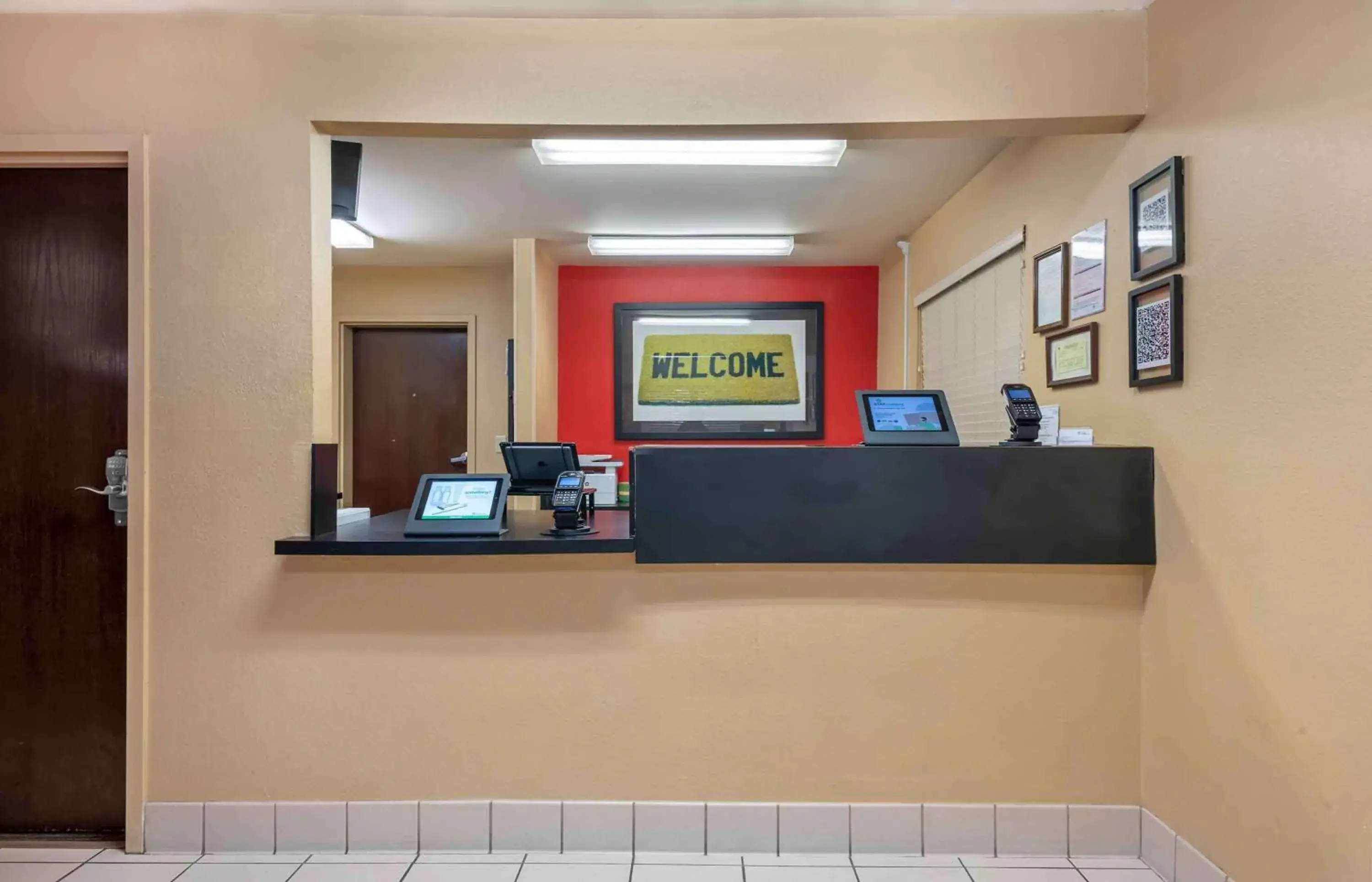 Lobby or reception, Lobby/Reception in Extended Stay America Suites - Gainesville - I-75