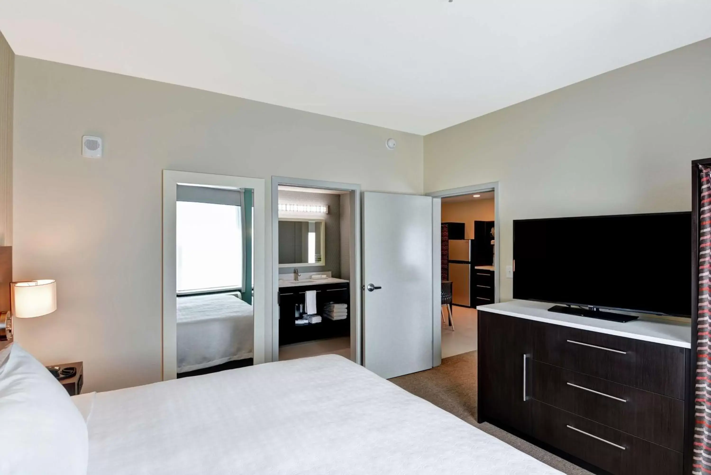 Bedroom, TV/Entertainment Center in Home2 Suites By Hilton Las Vegas Strip South