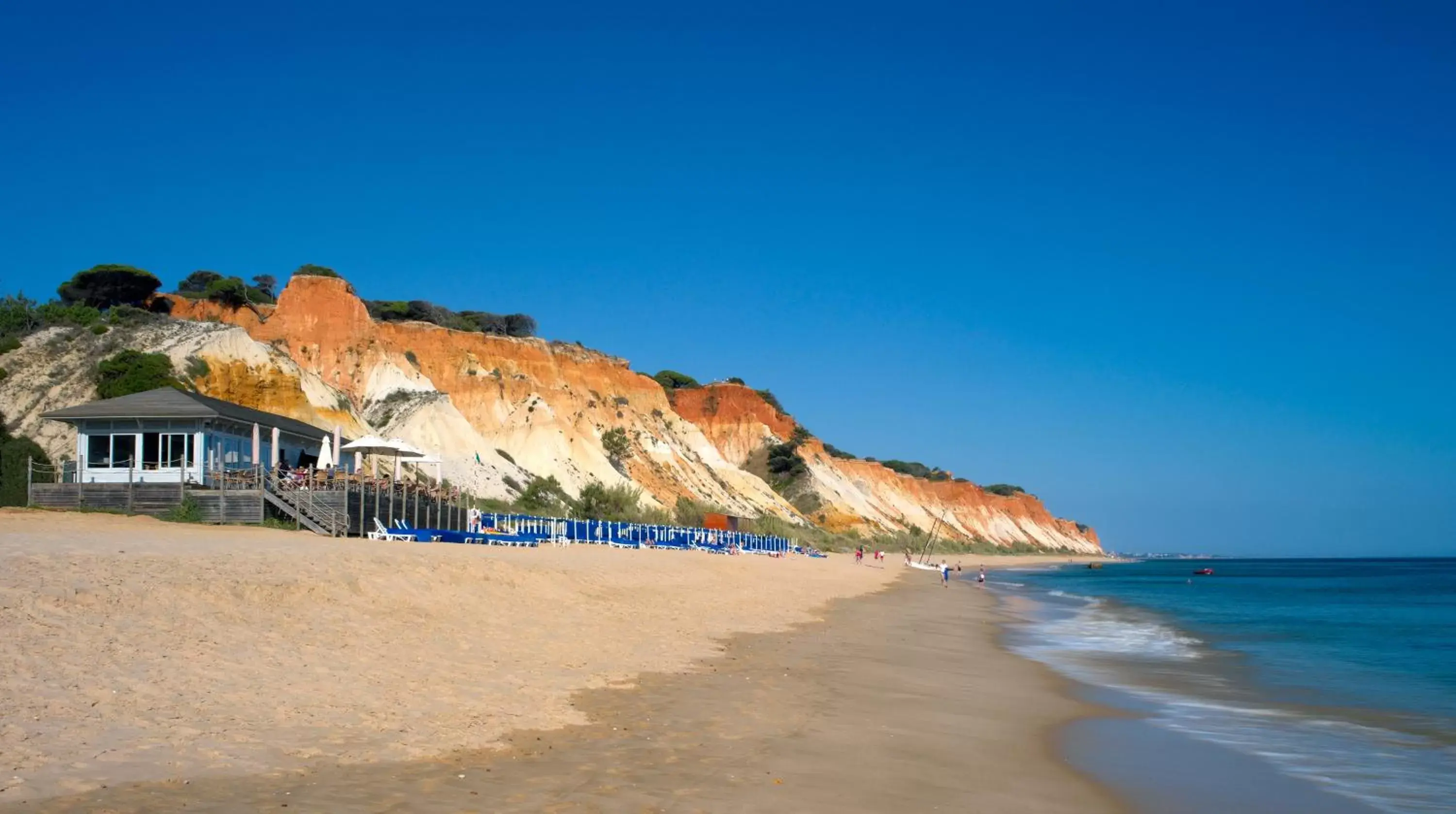 Beach in Pine Cliffs Village & Suites