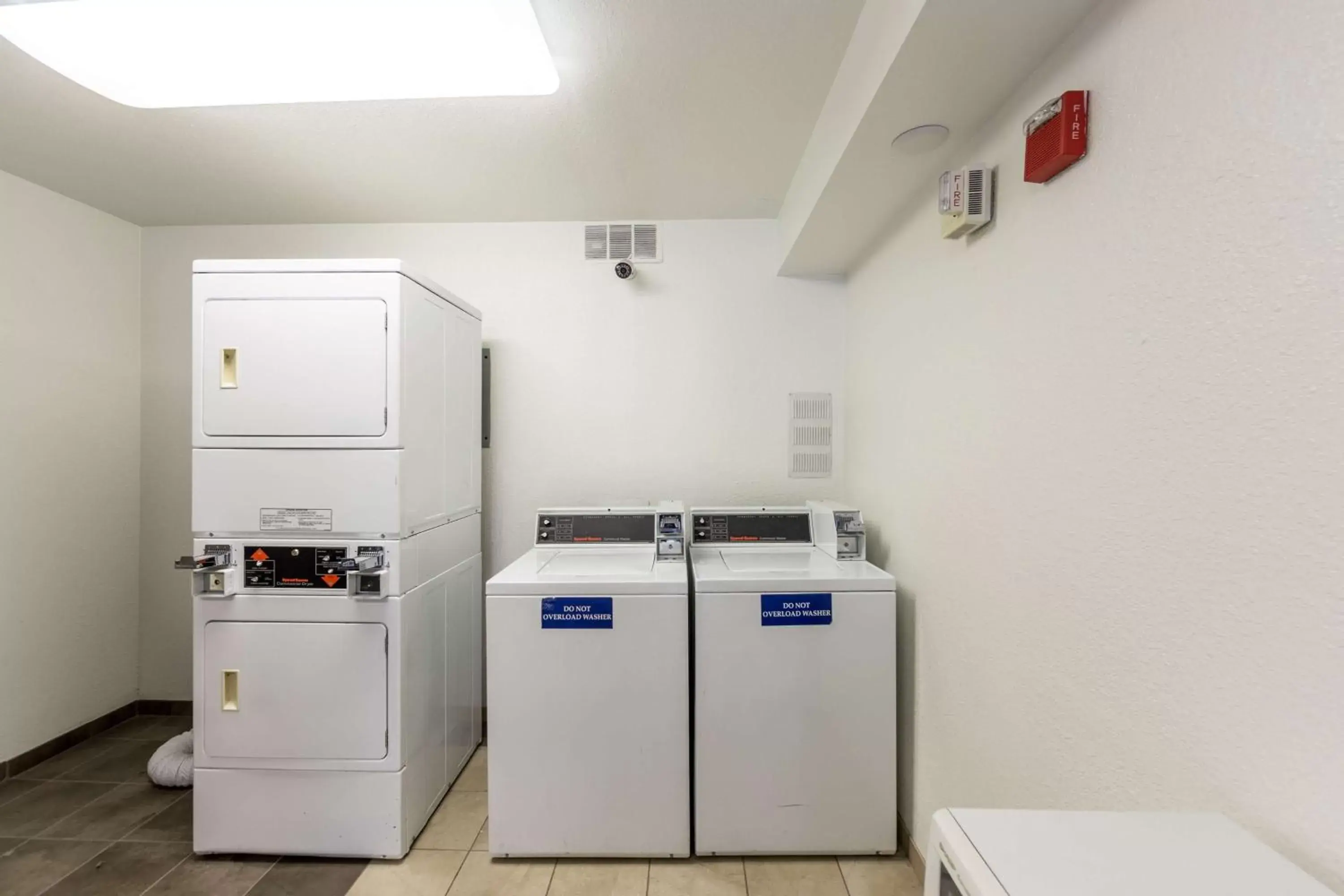 On site, Kitchen/Kitchenette in Motel 6-Klamath Falls, OR