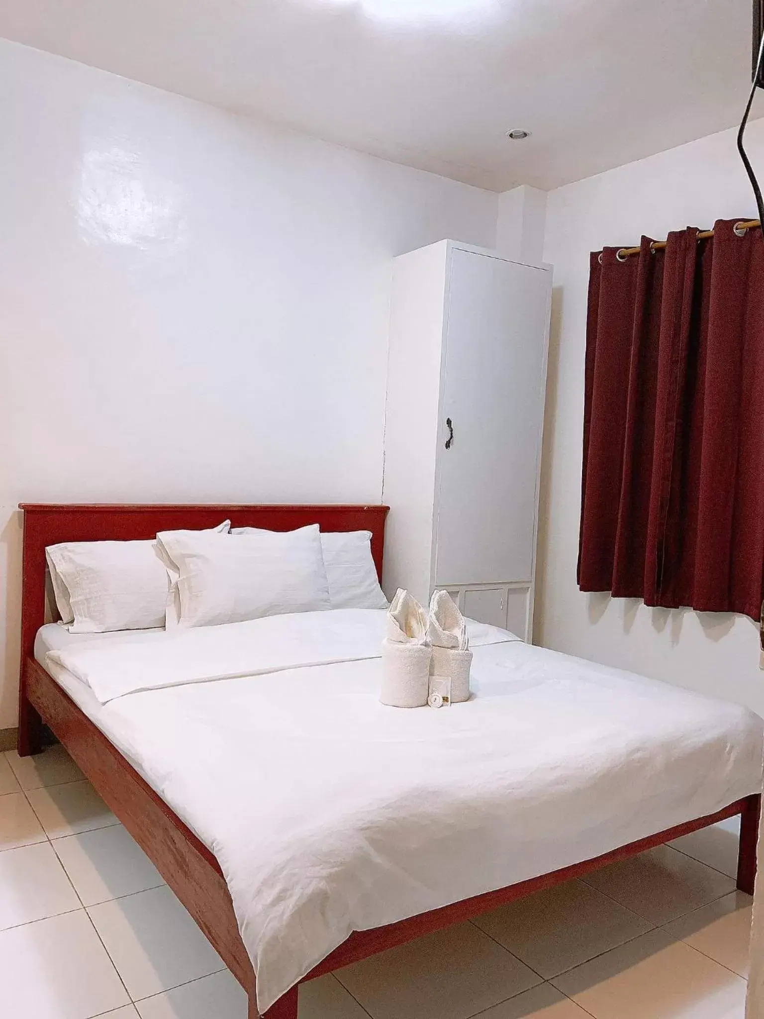 Bed in Luna Oslob Travellers Inn